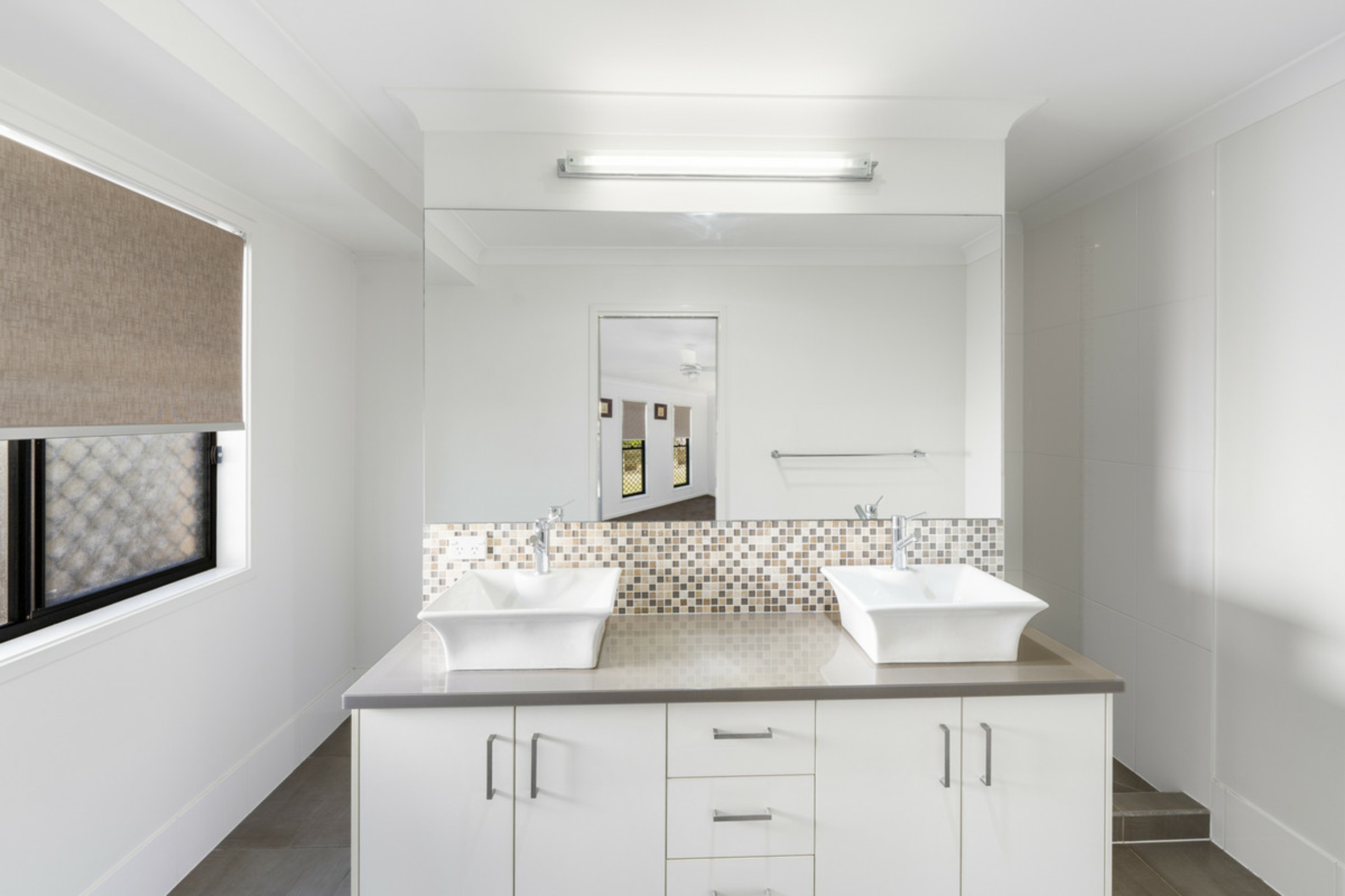 4-6 Carlingford Drive, THORNLANDS