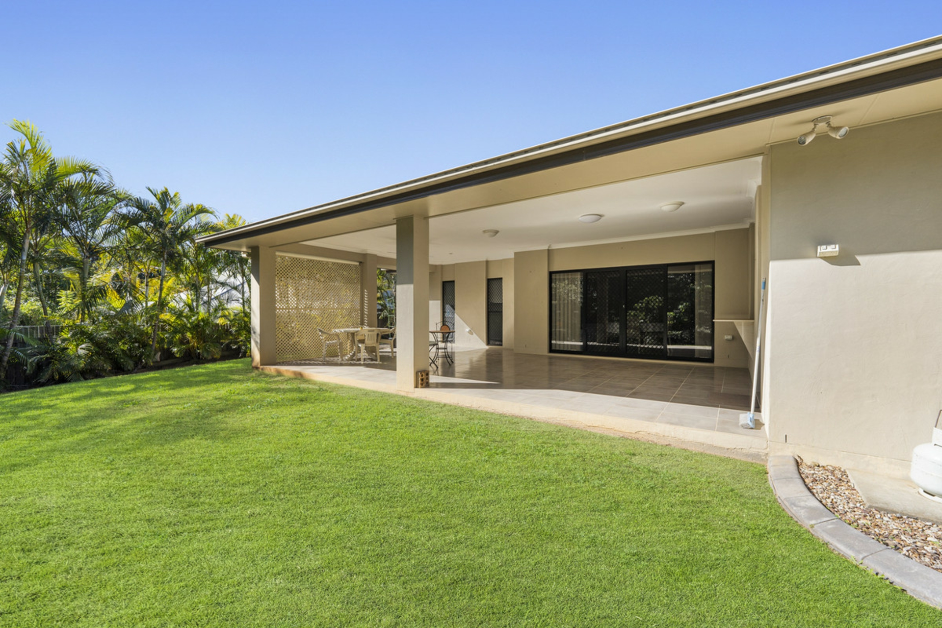 4-6 Carlingford Drive, THORNLANDS