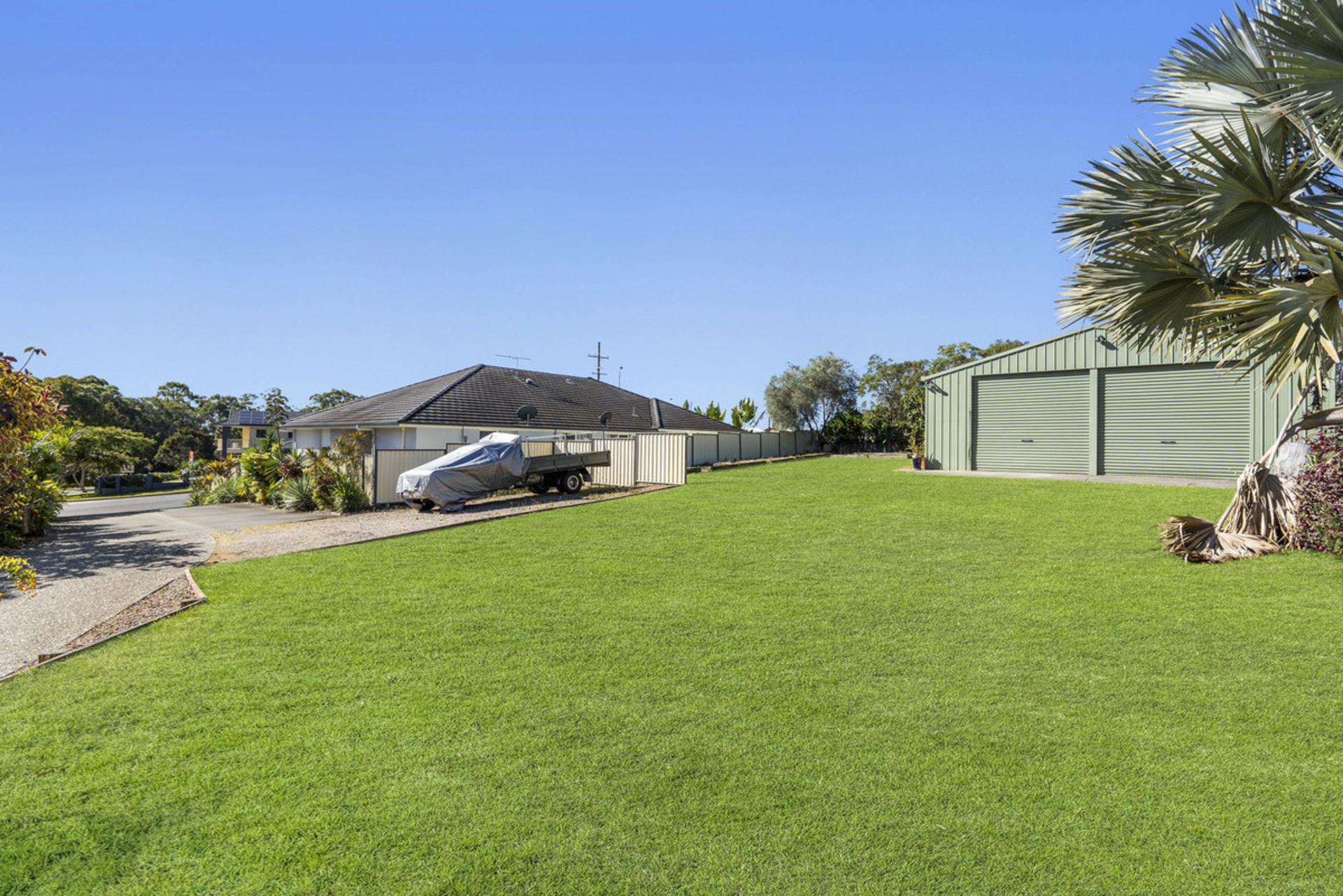 4-6 Carlingford Drive, THORNLANDS