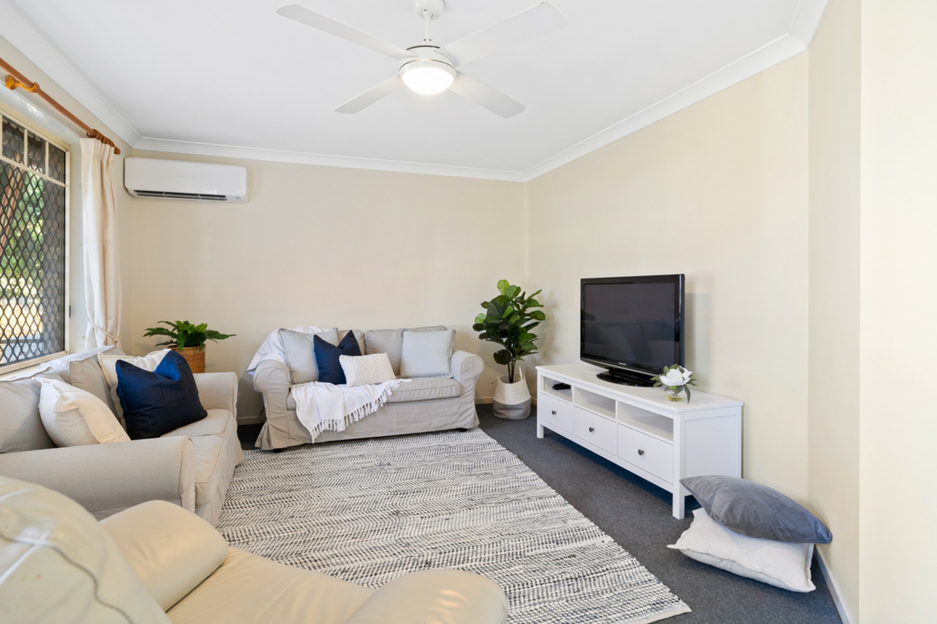 19 Jacaranda Street, WYNNUM WEST
