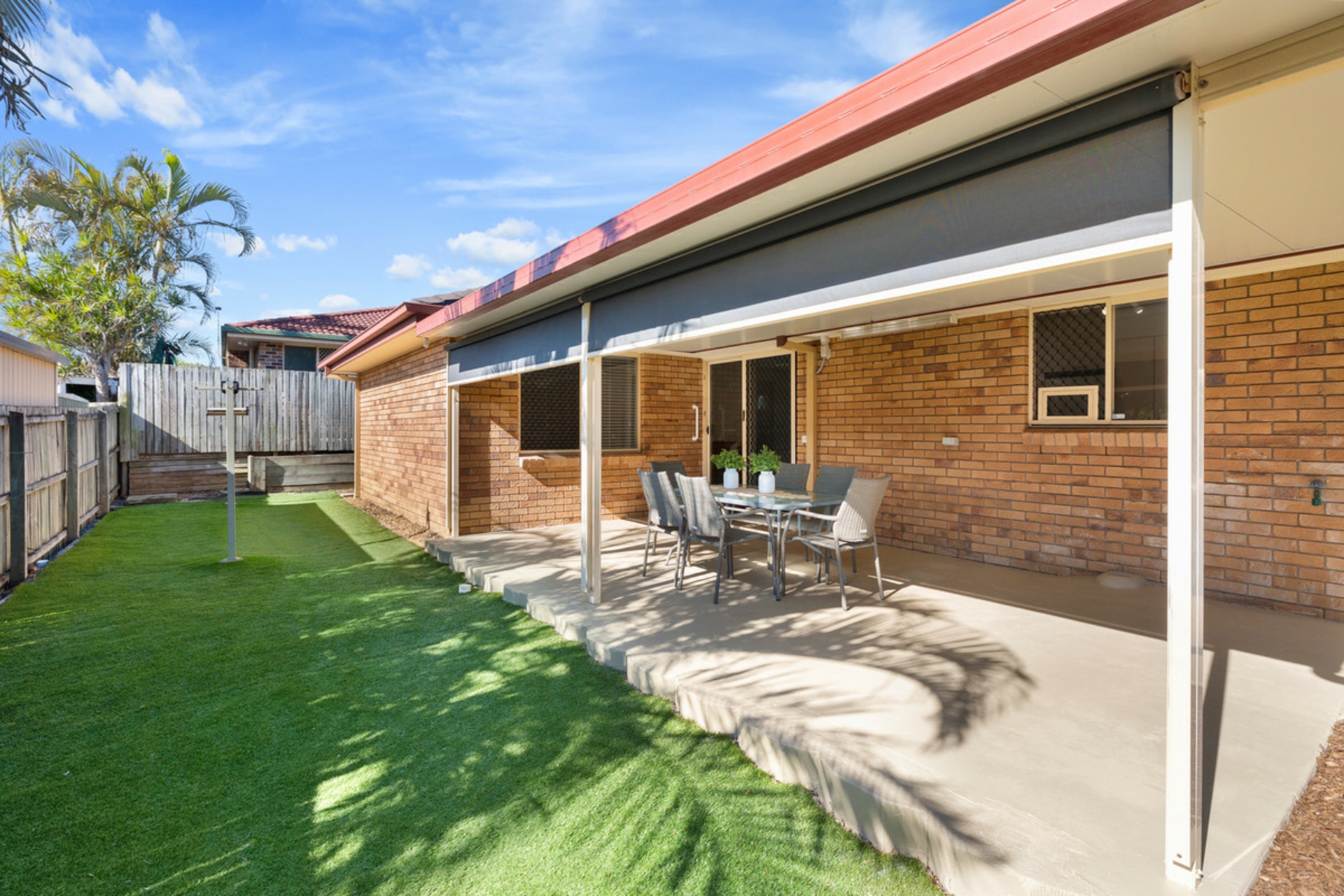 19 Jacaranda Street, WYNNUM WEST