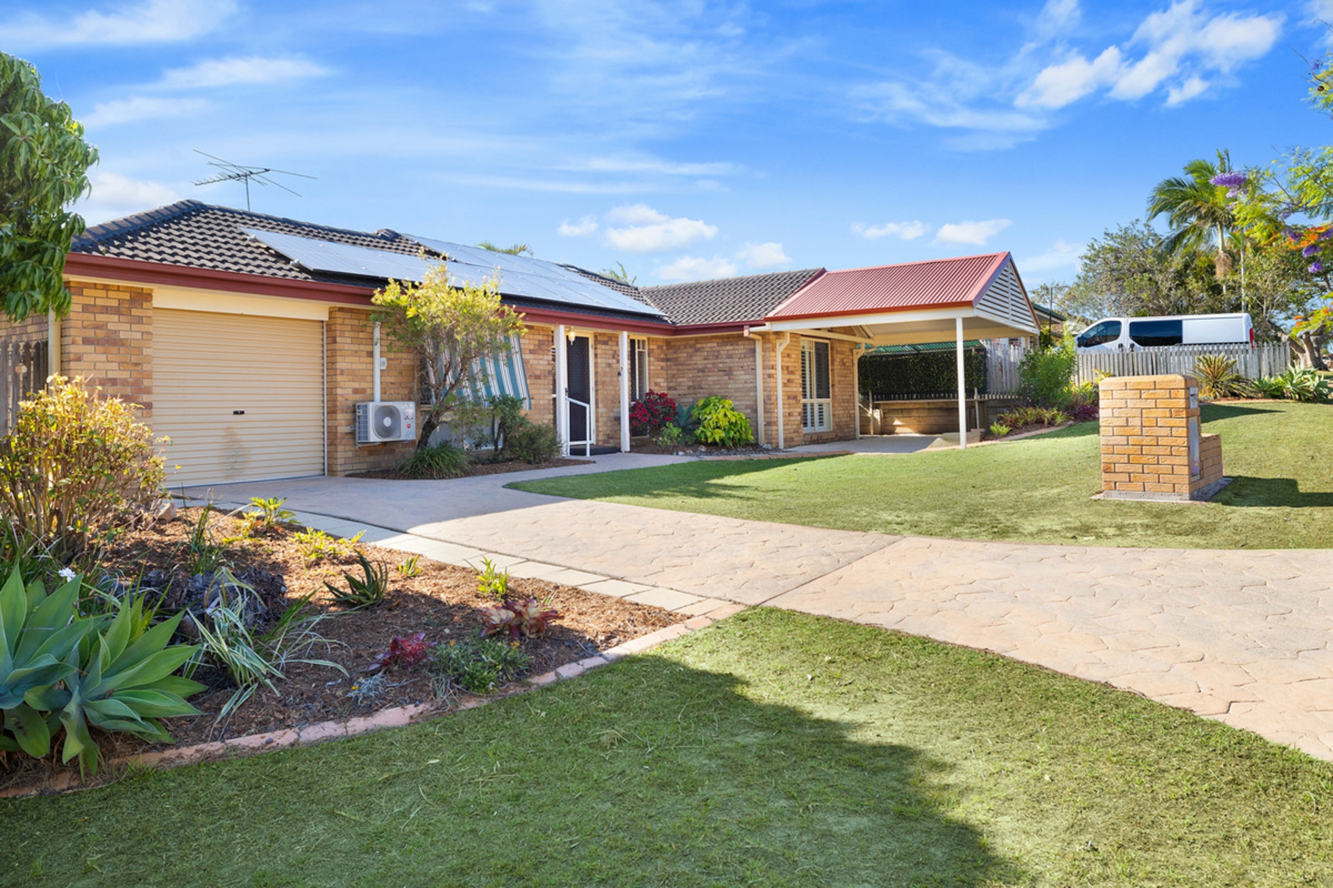 19 Jacaranda Street, WYNNUM WEST