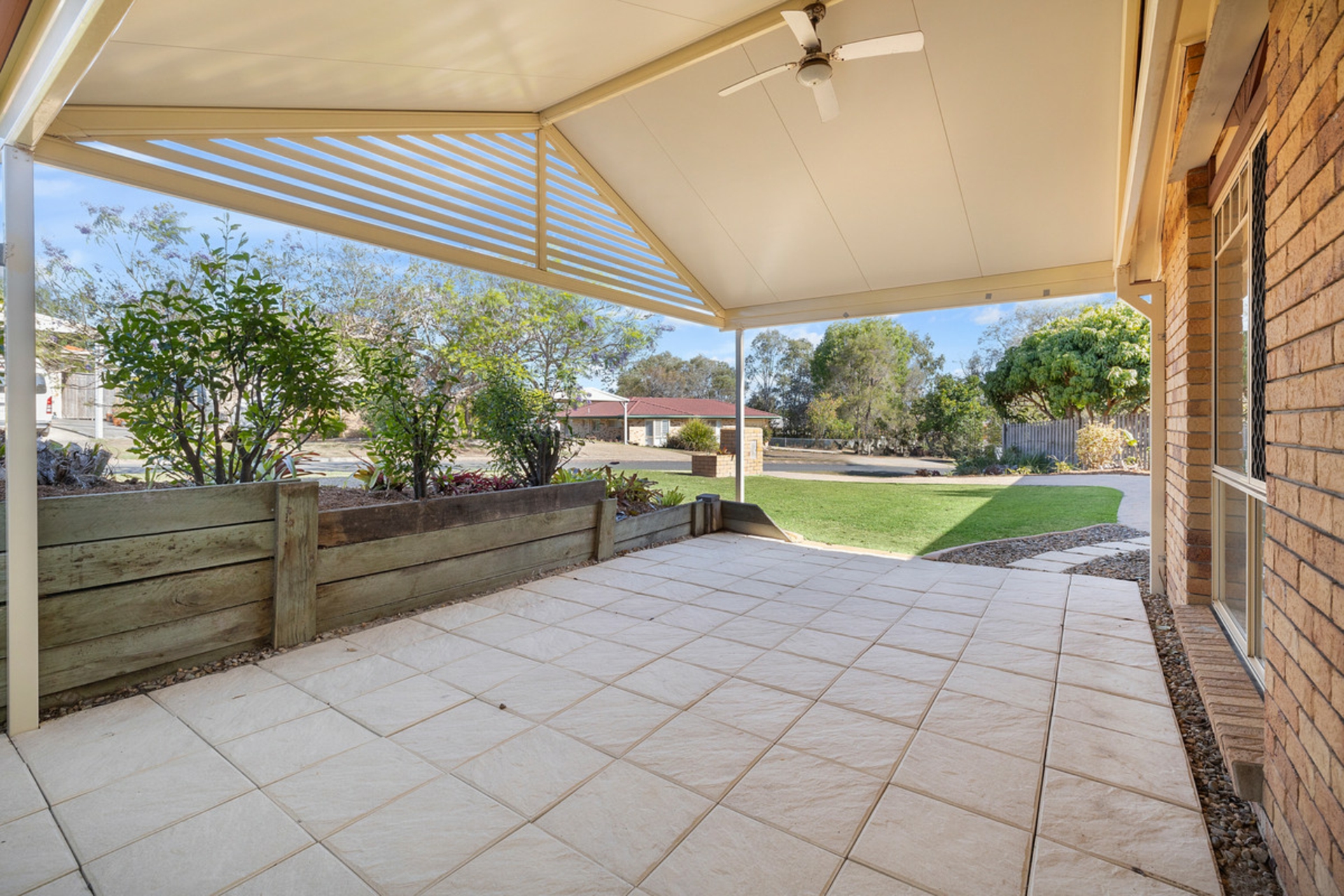 19 Jacaranda Street, WYNNUM WEST