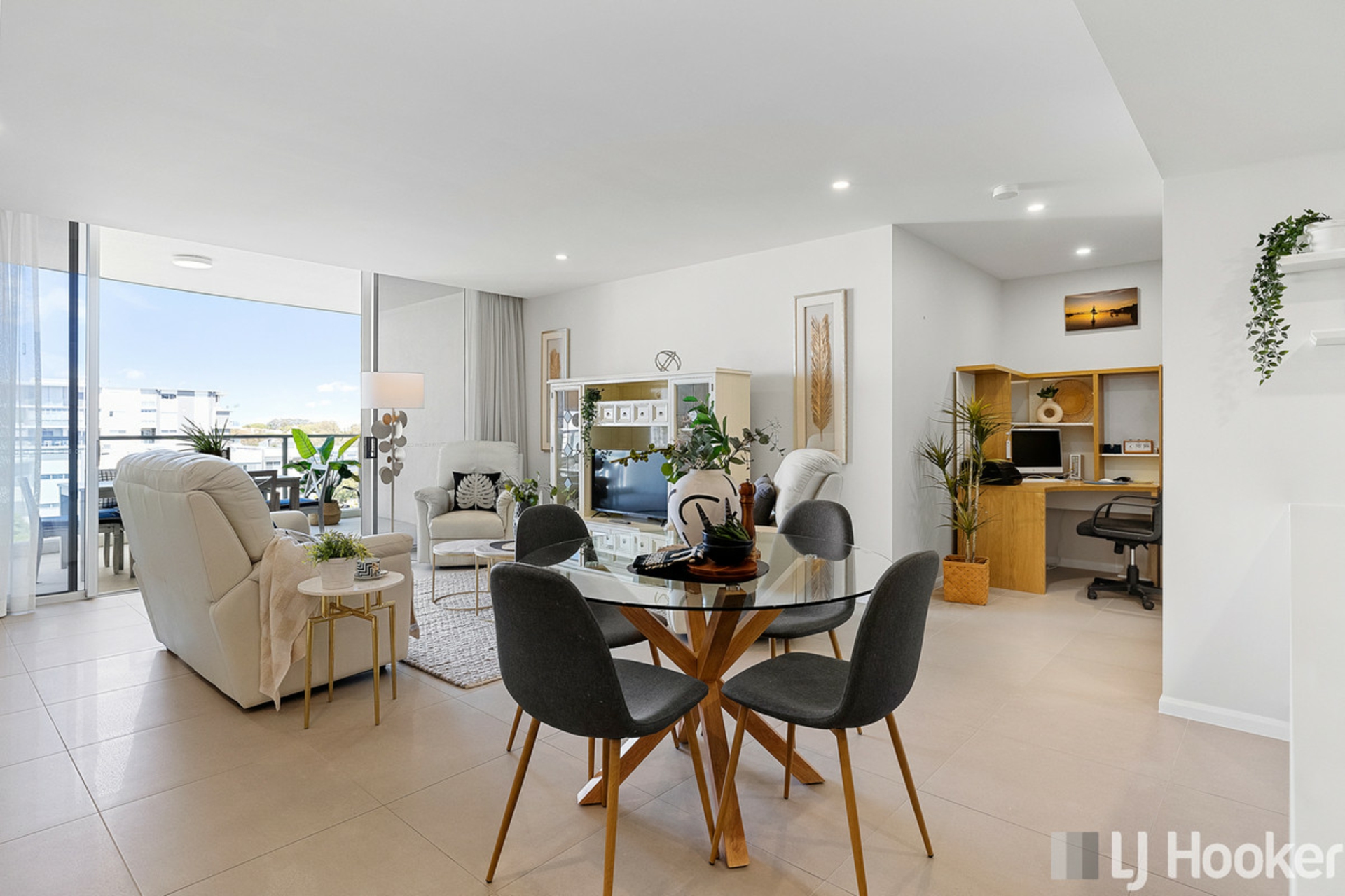 707/6 Fitzroy Street Cleveland QLD Apartment for Sale LJ Hooker