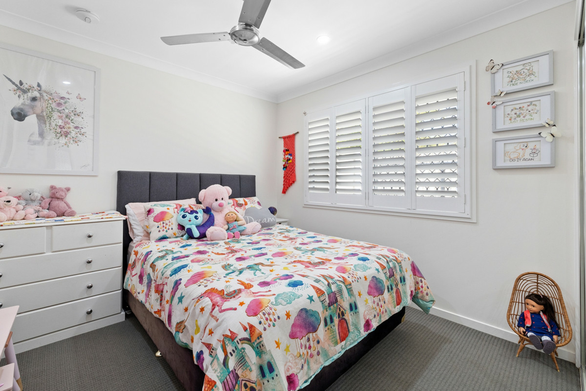 6 Emperor Drive, REDLAND BAY