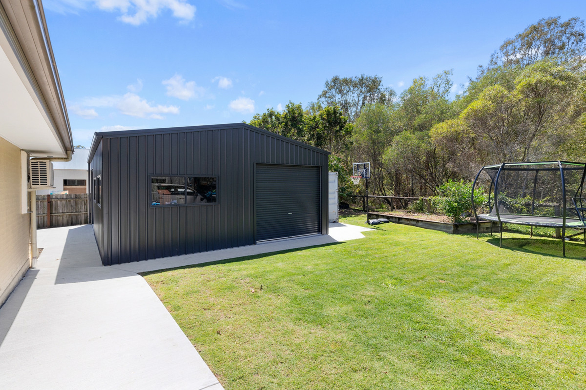 6 Emperor Drive, REDLAND BAY