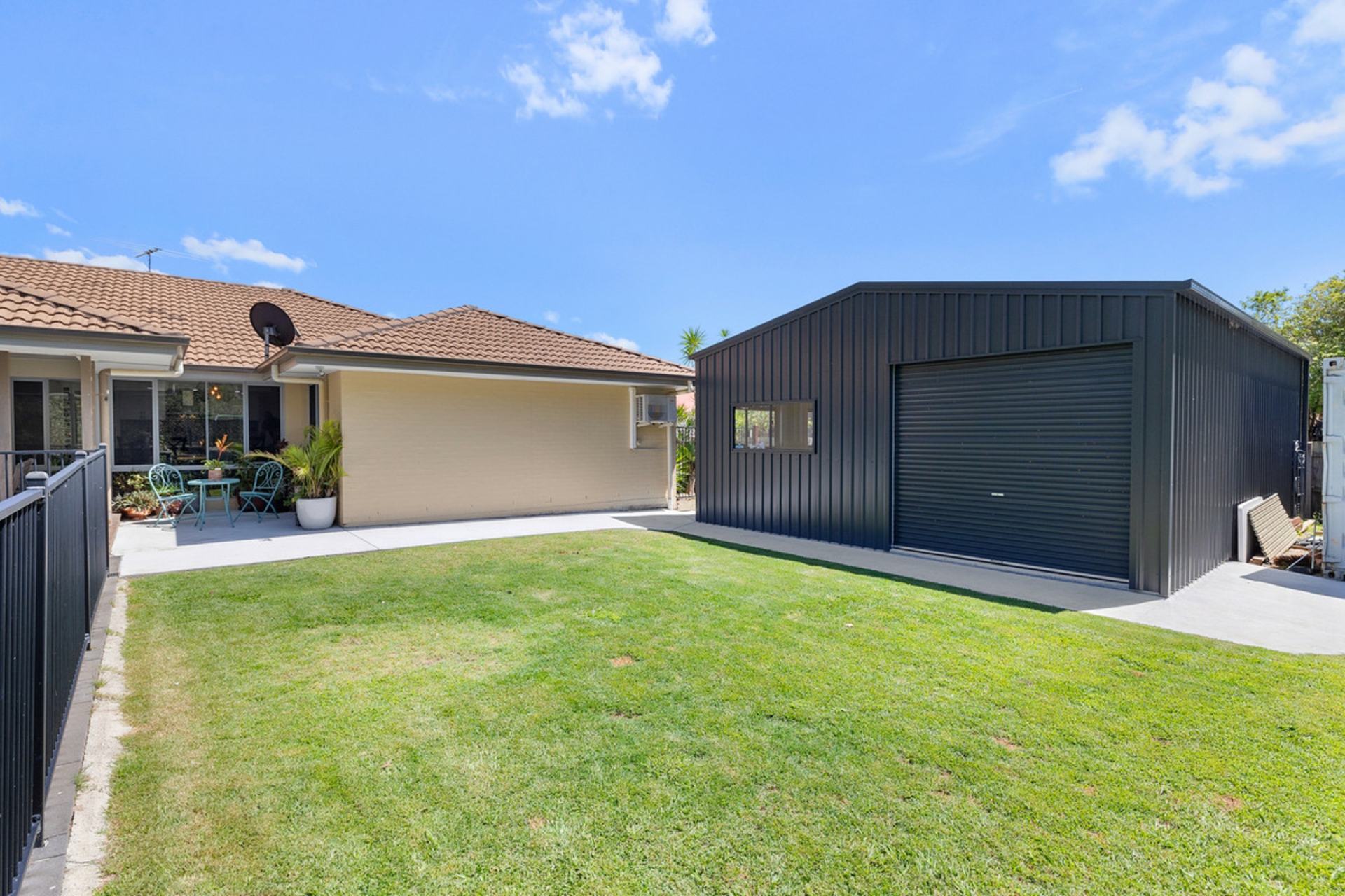 6 Emperor Drive, REDLAND BAY