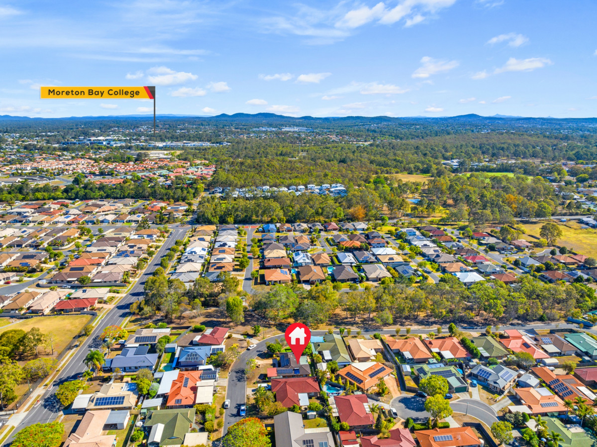 19 Jacaranda Street, WYNNUM WEST