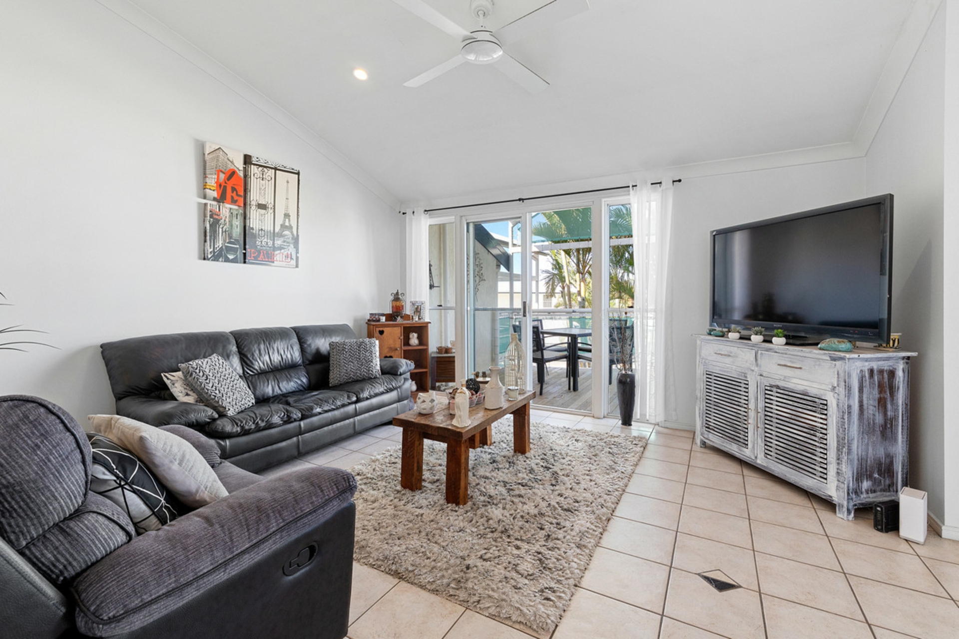 16/14-22 Mary Pleasant Drive, BIRKDALE