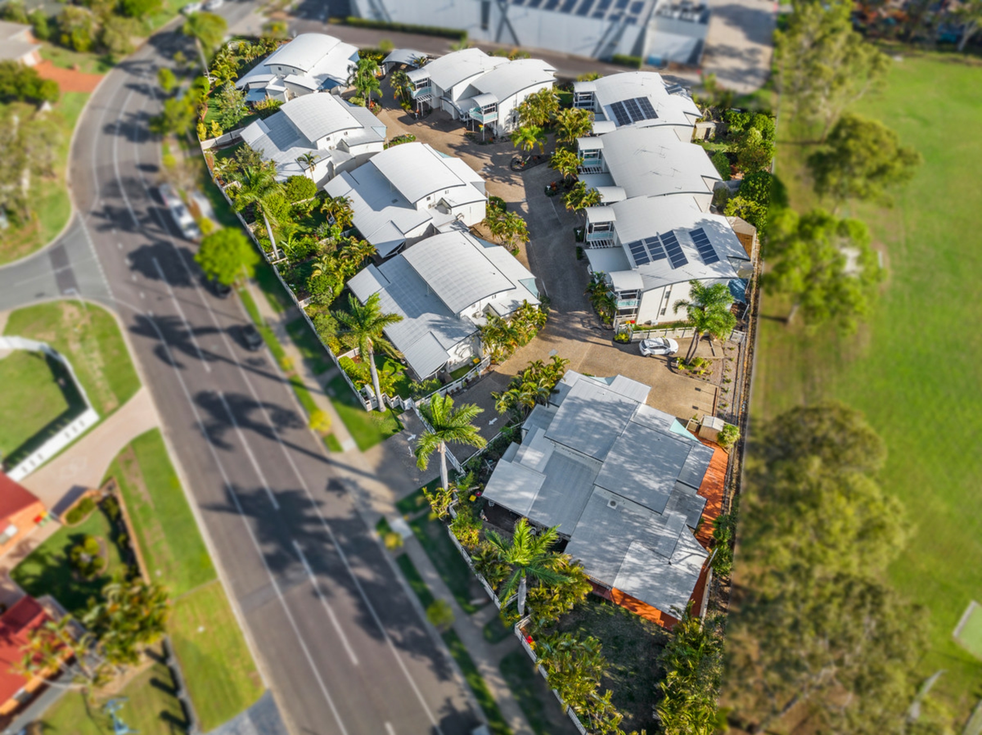 16/14-22 Mary Pleasant Drive, BIRKDALE