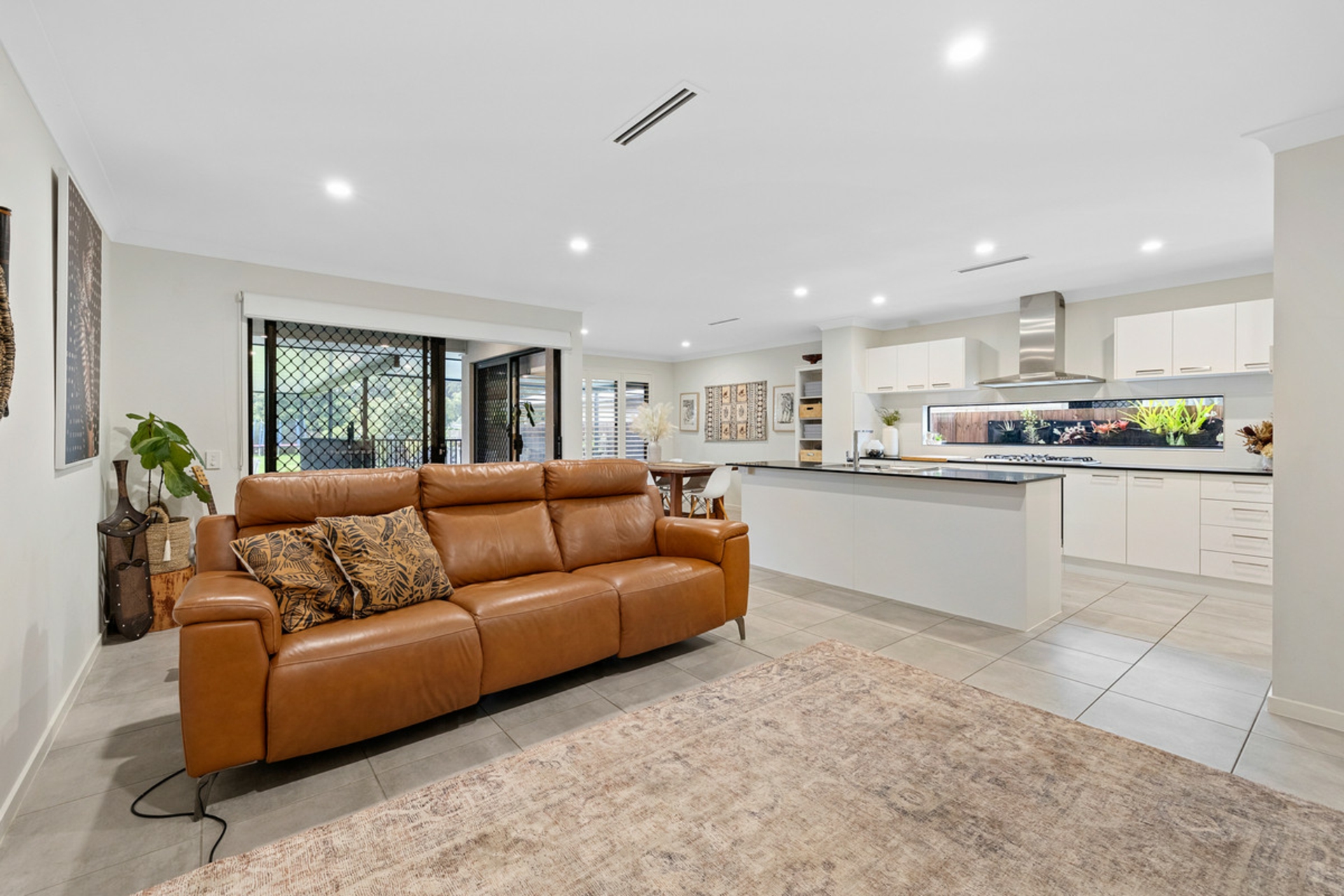 11 Maud Street, BIRKDALE