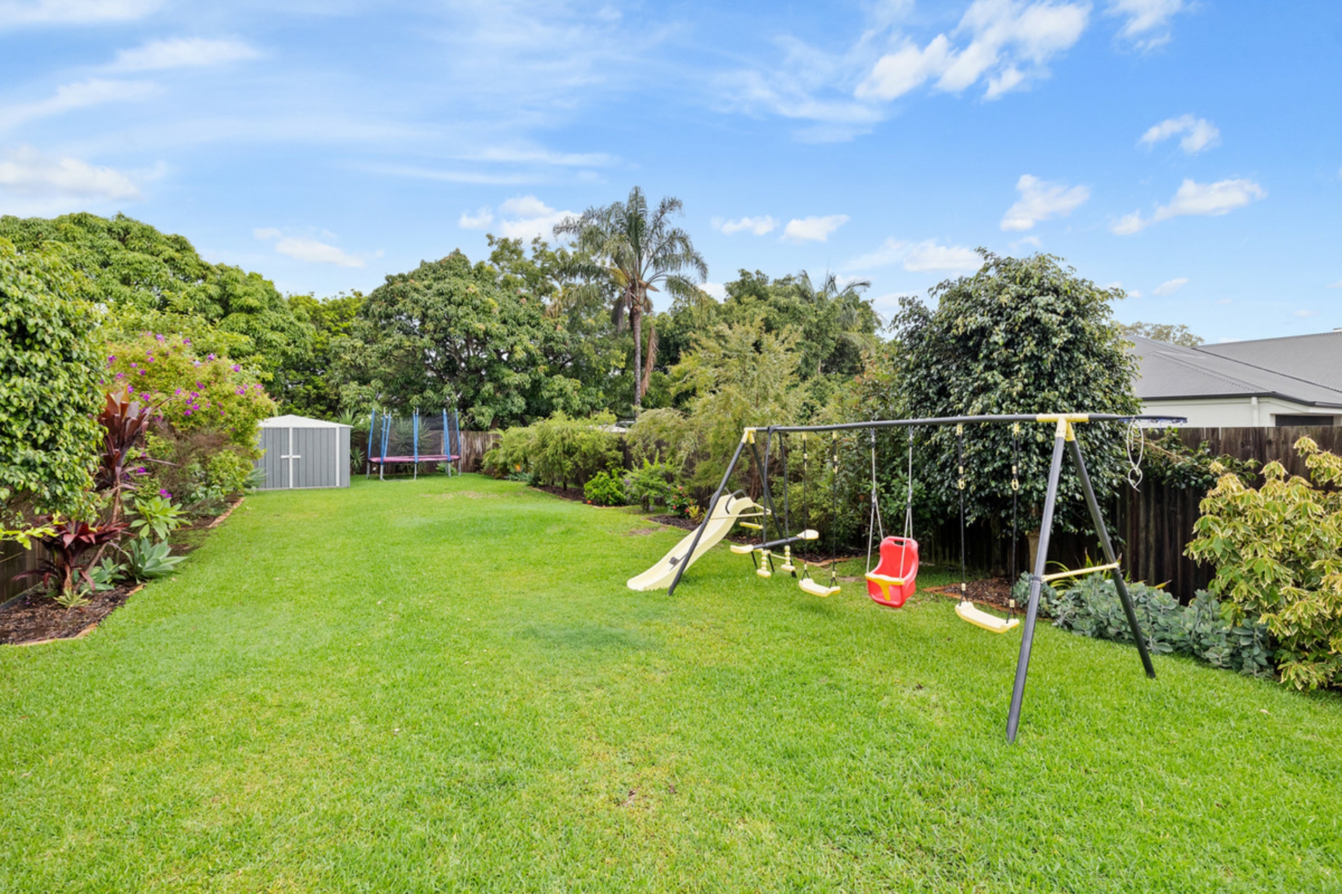 11 Maud Street, BIRKDALE