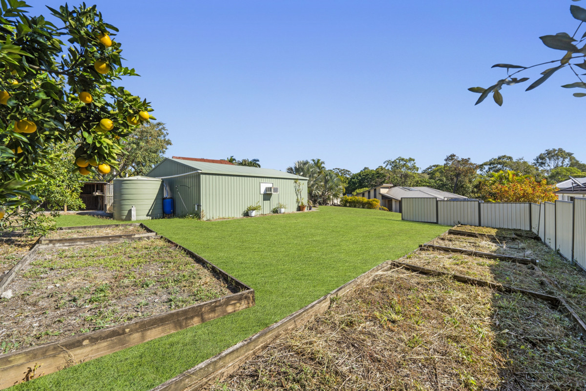 4-6 Carlingford Drive, THORNLANDS