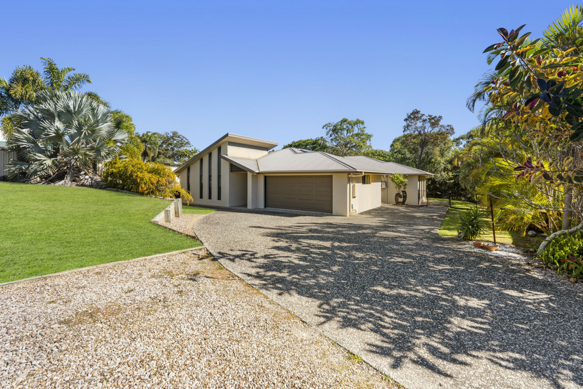 4-6 Carlingford Drive, THORNLANDS