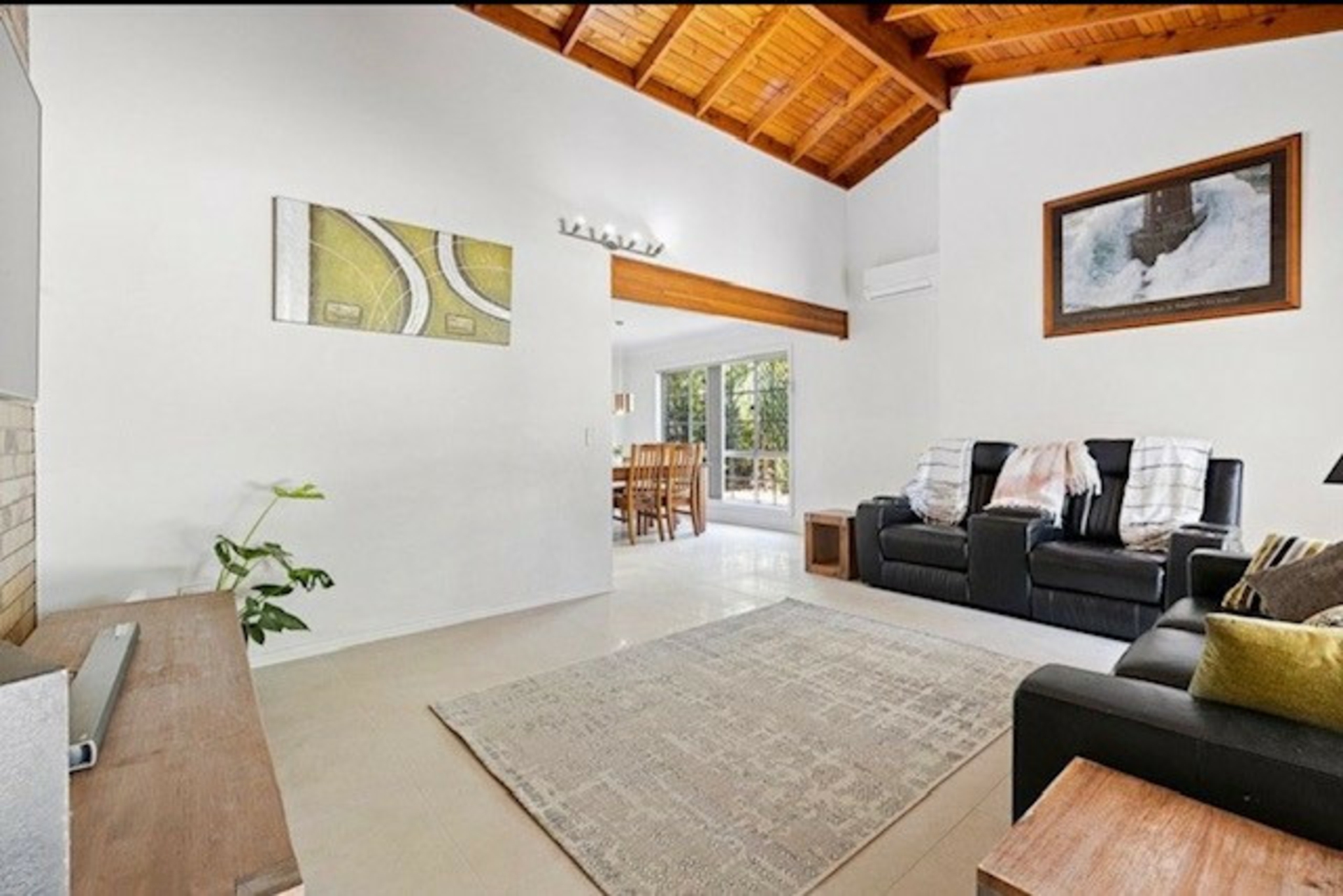 16 Hanover Drive, ALEXANDRA HILLS