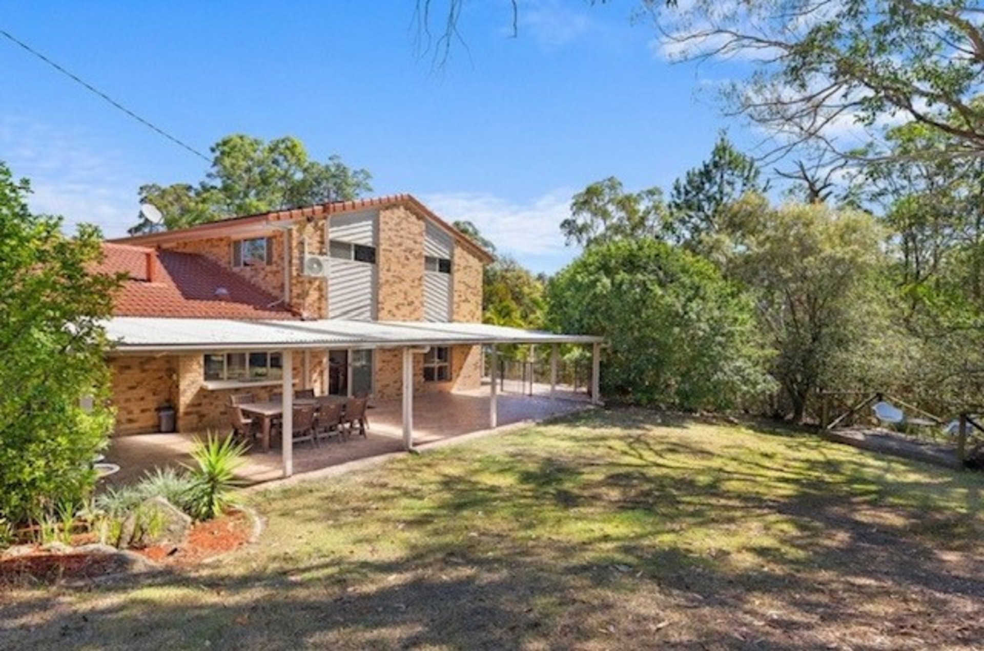 16 Hanover Drive, ALEXANDRA HILLS