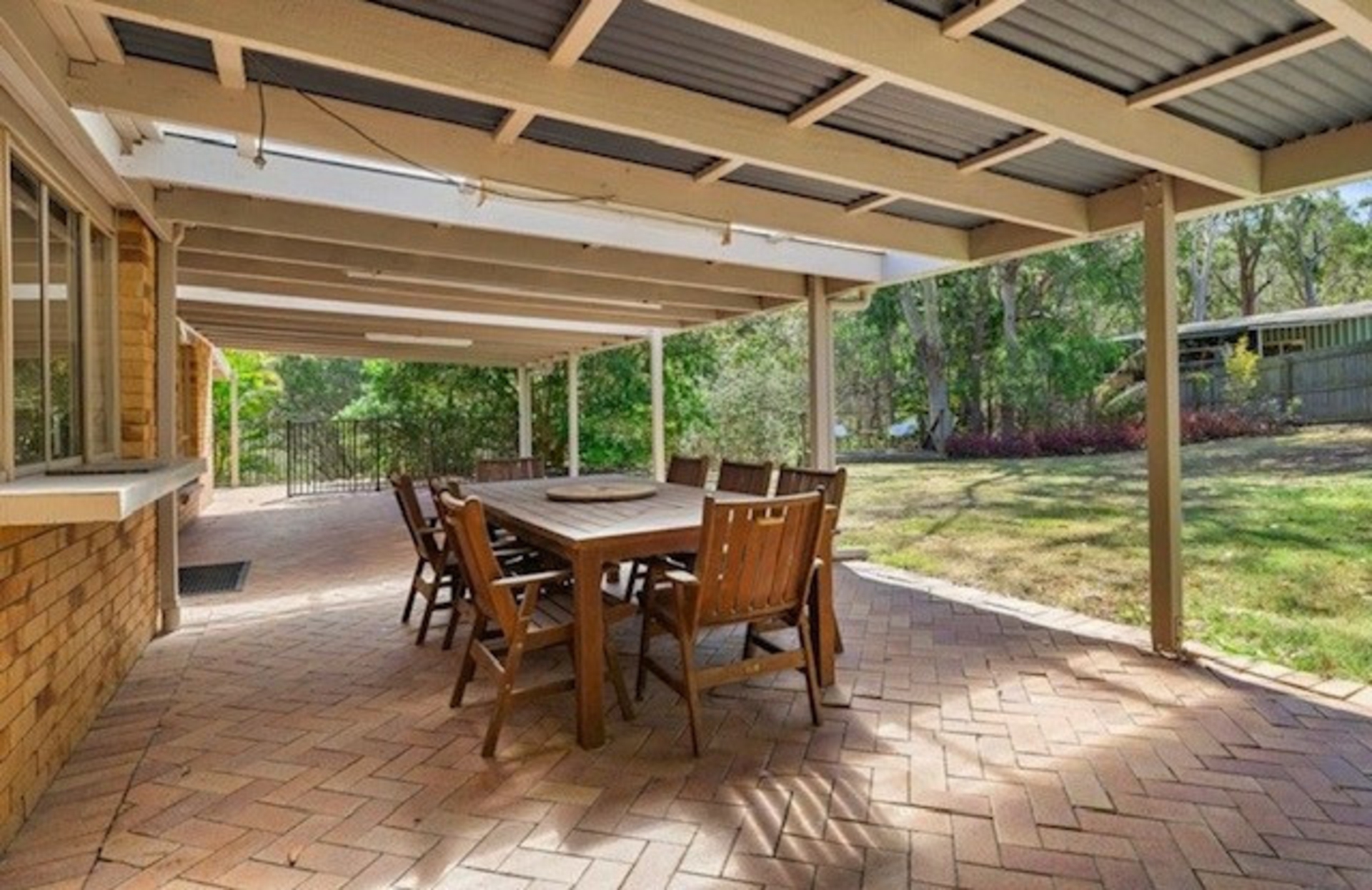 16 Hanover Drive, ALEXANDRA HILLS