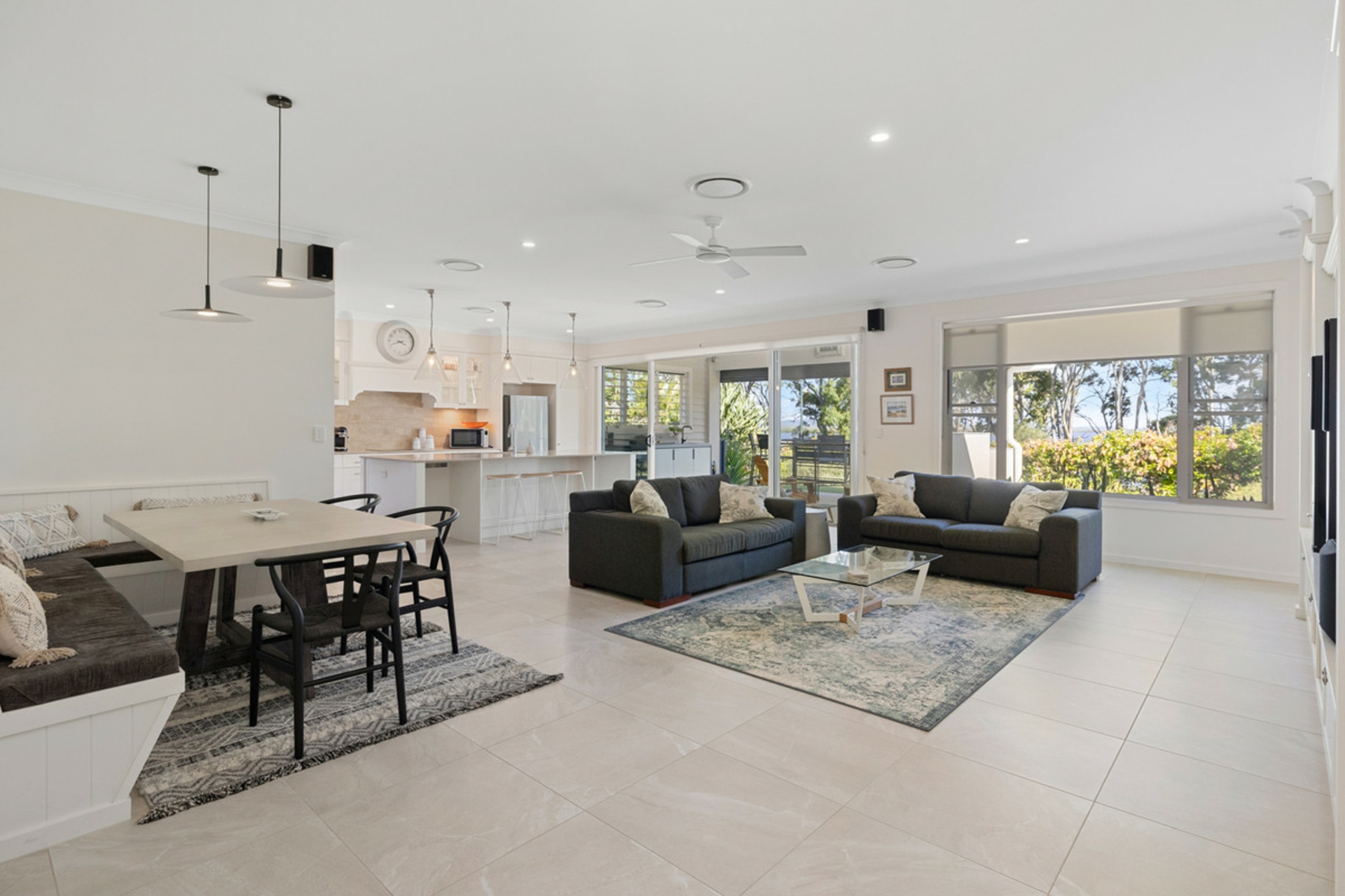 11 Sandy Cove Place, REDLAND BAY
