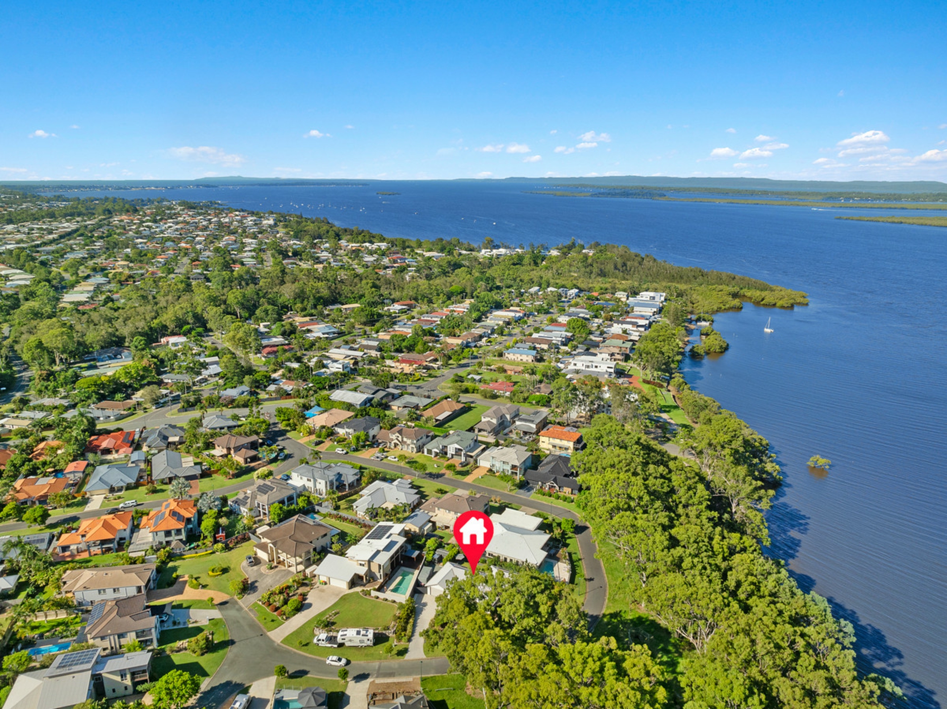11 Sandy Cove Place, REDLAND BAY