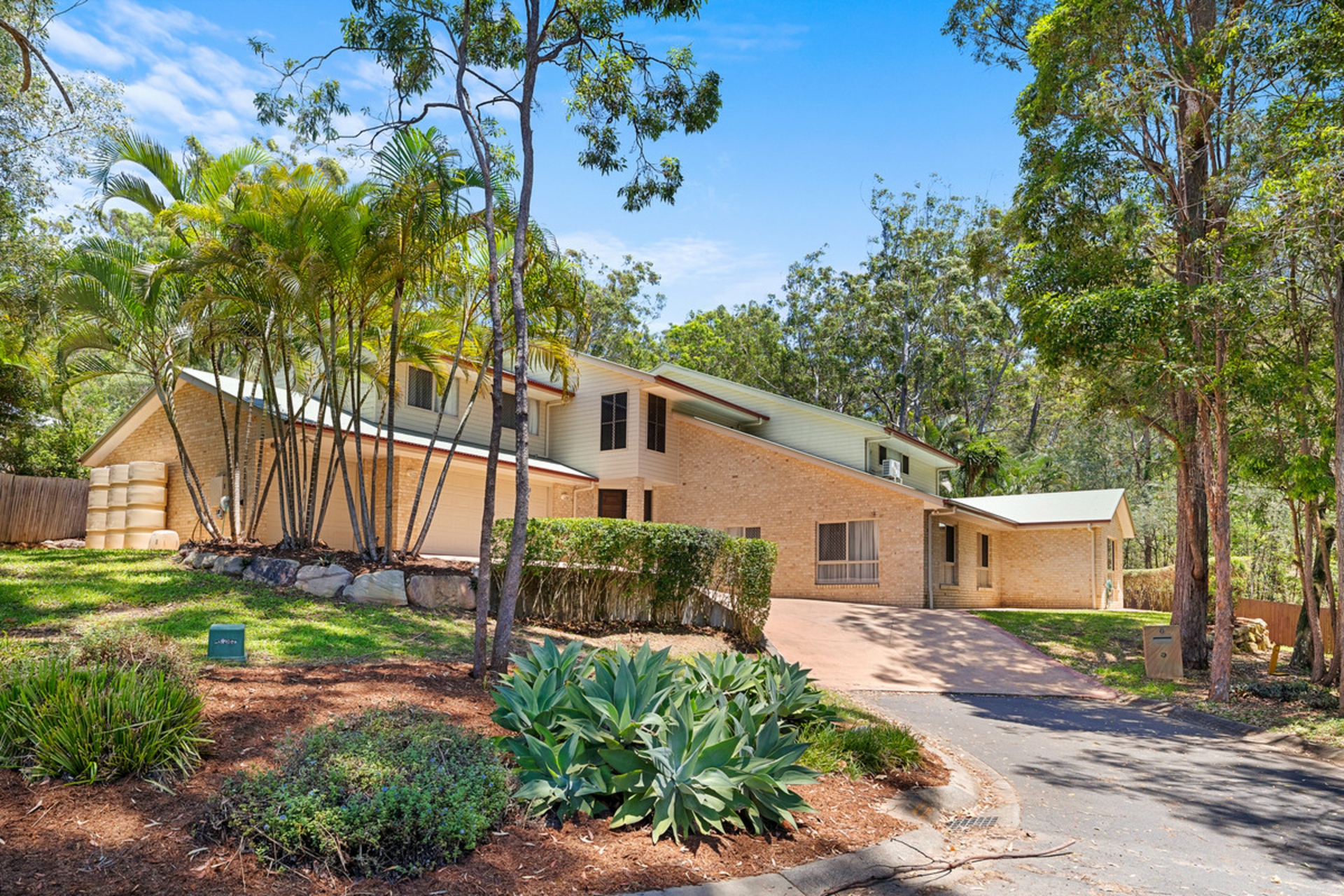 8 Hakea Place, MOUNT COTTON
