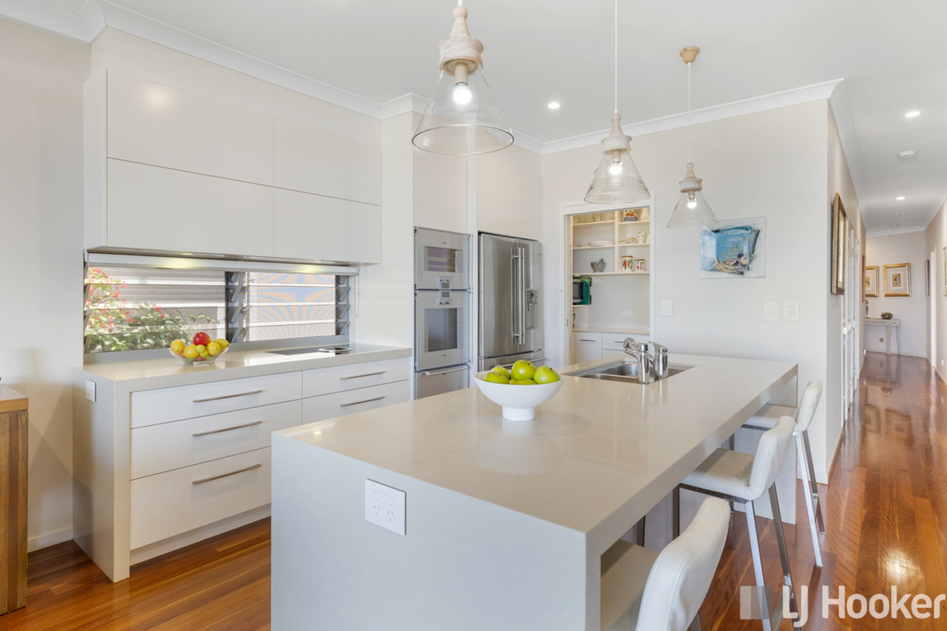 8 Gray Street, REDLAND BAY