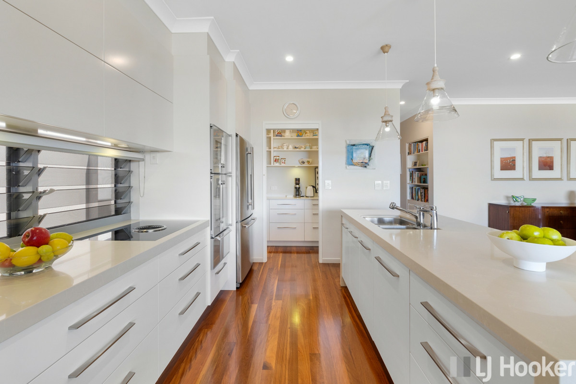 8 Gray Street, REDLAND BAY