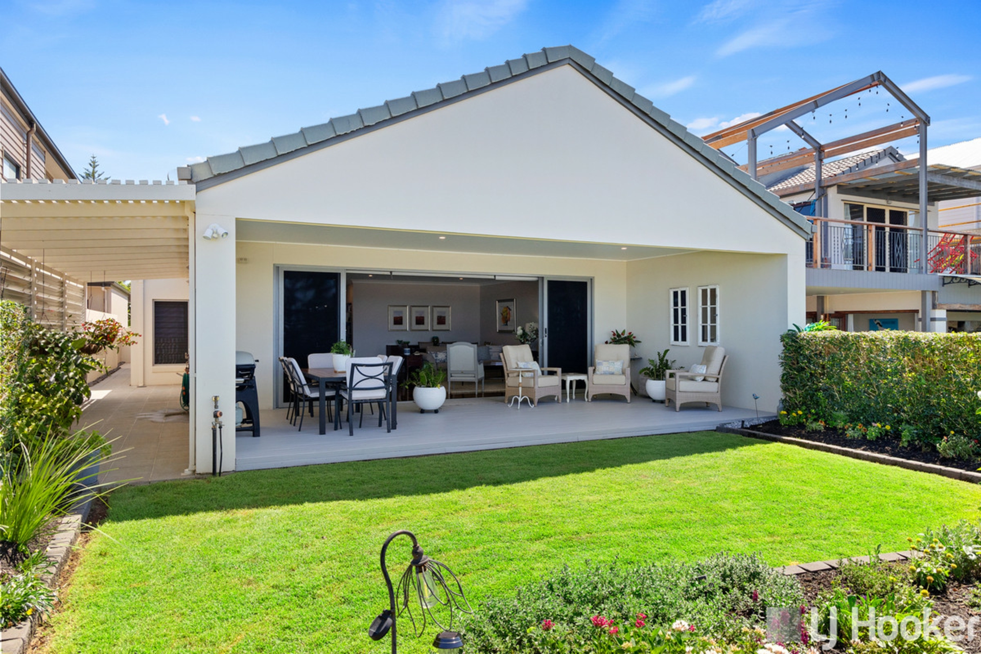 8 Gray Street, REDLAND BAY