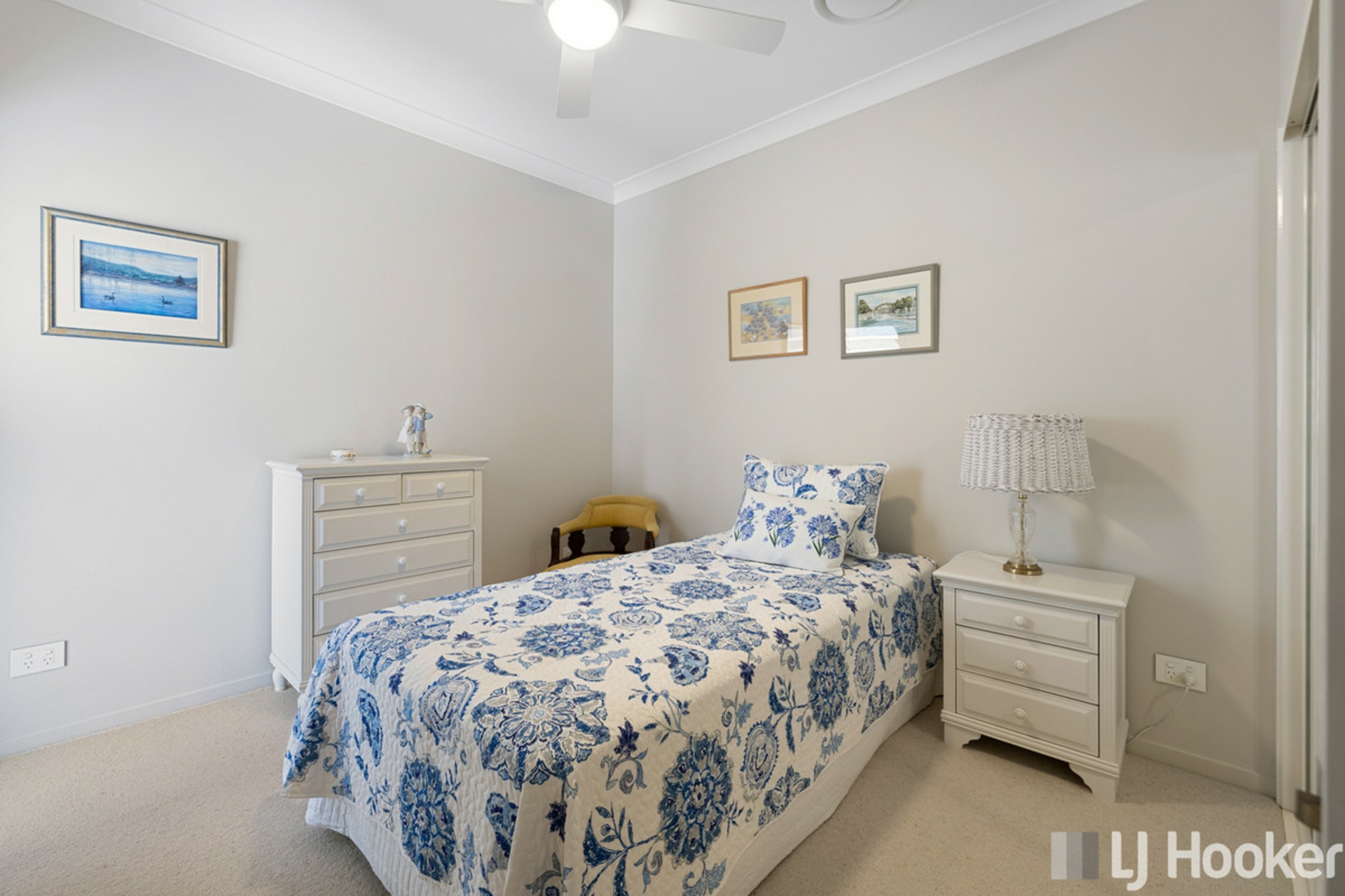 8 Gray Street, REDLAND BAY