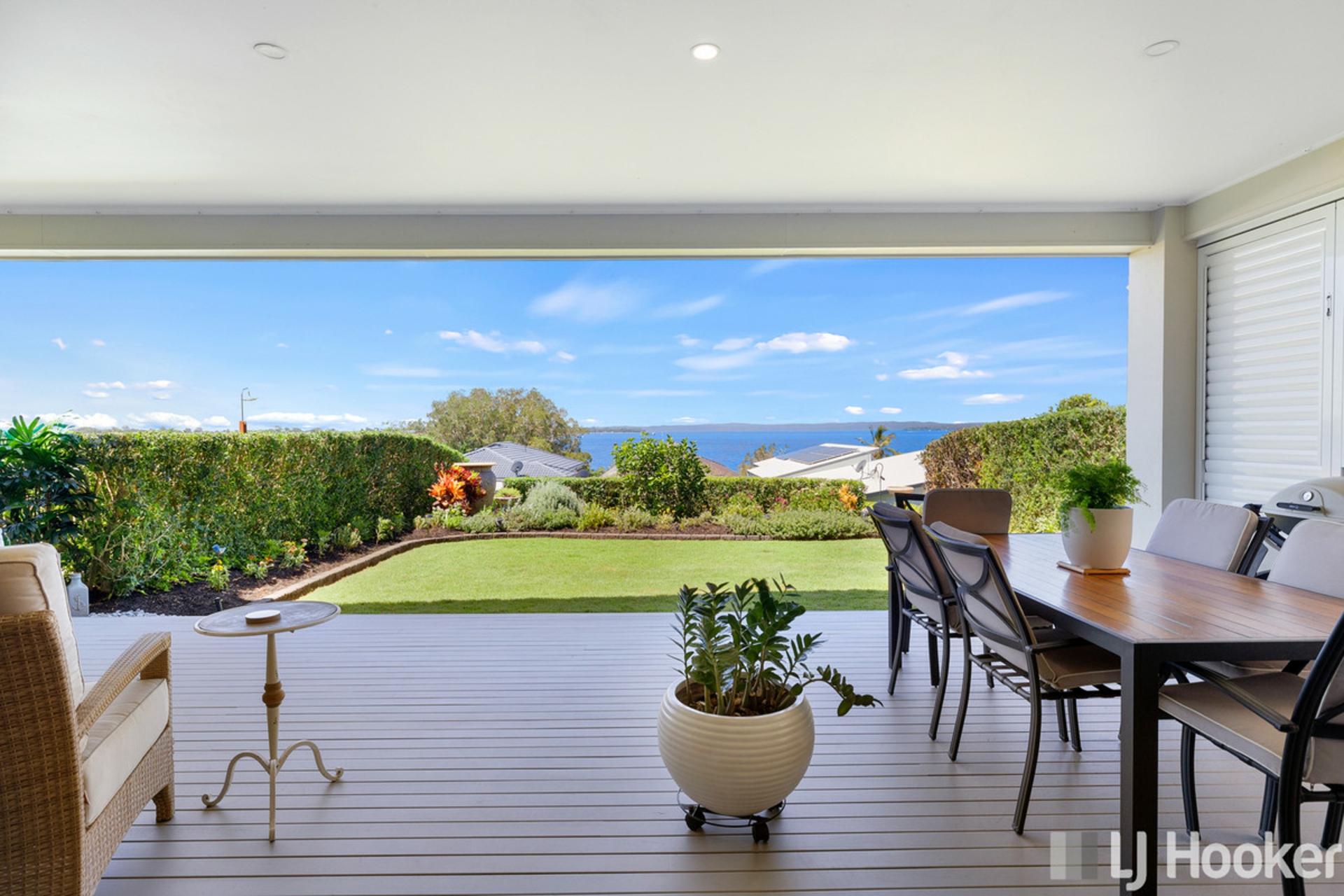 8 Gray Street, REDLAND BAY