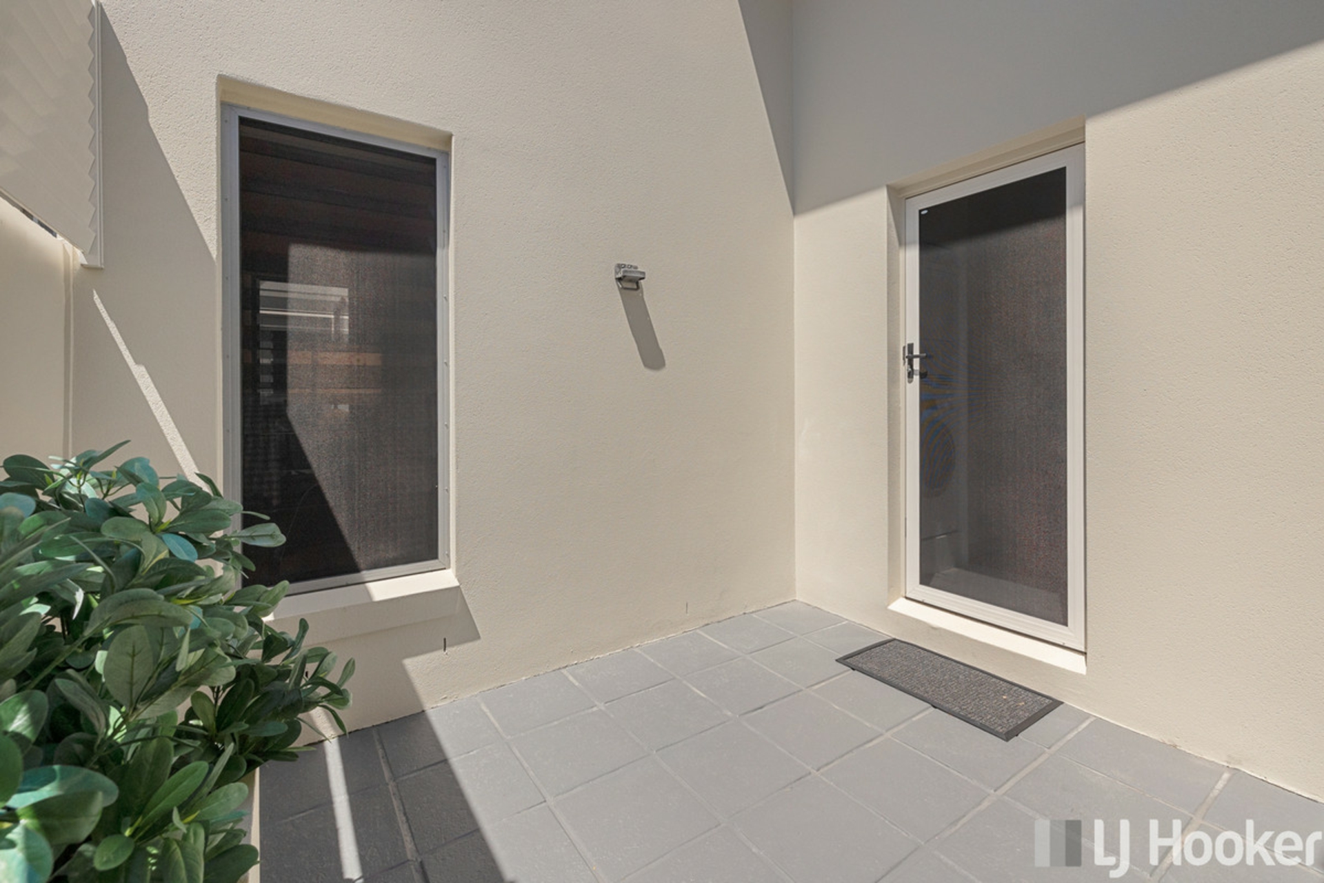 8 Gray Street, REDLAND BAY