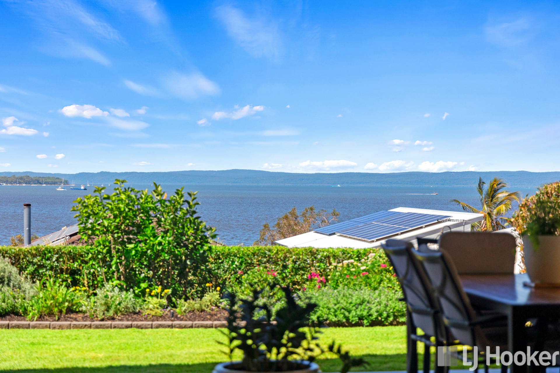 8 Gray Street, REDLAND BAY