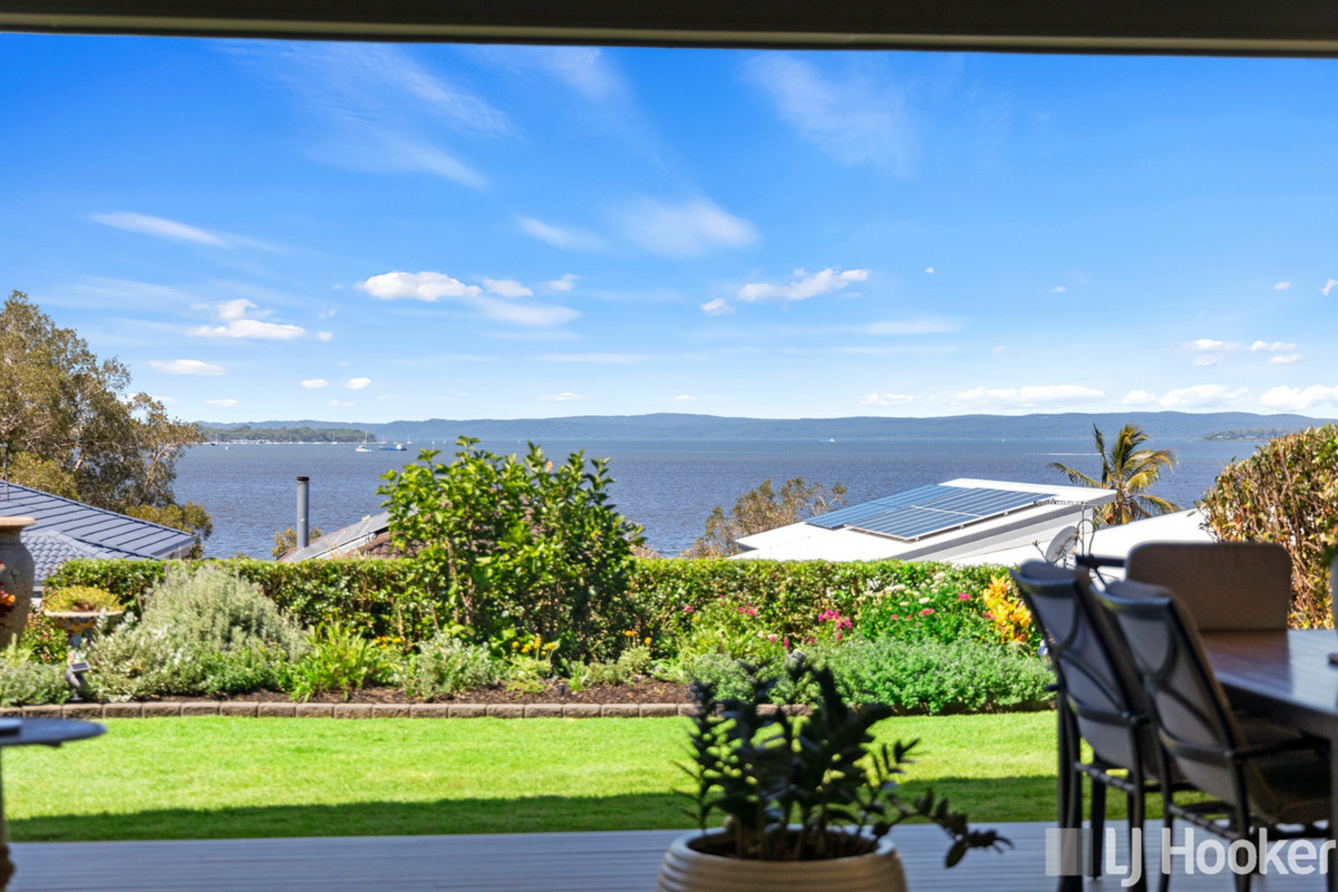 8 Gray Street, REDLAND BAY