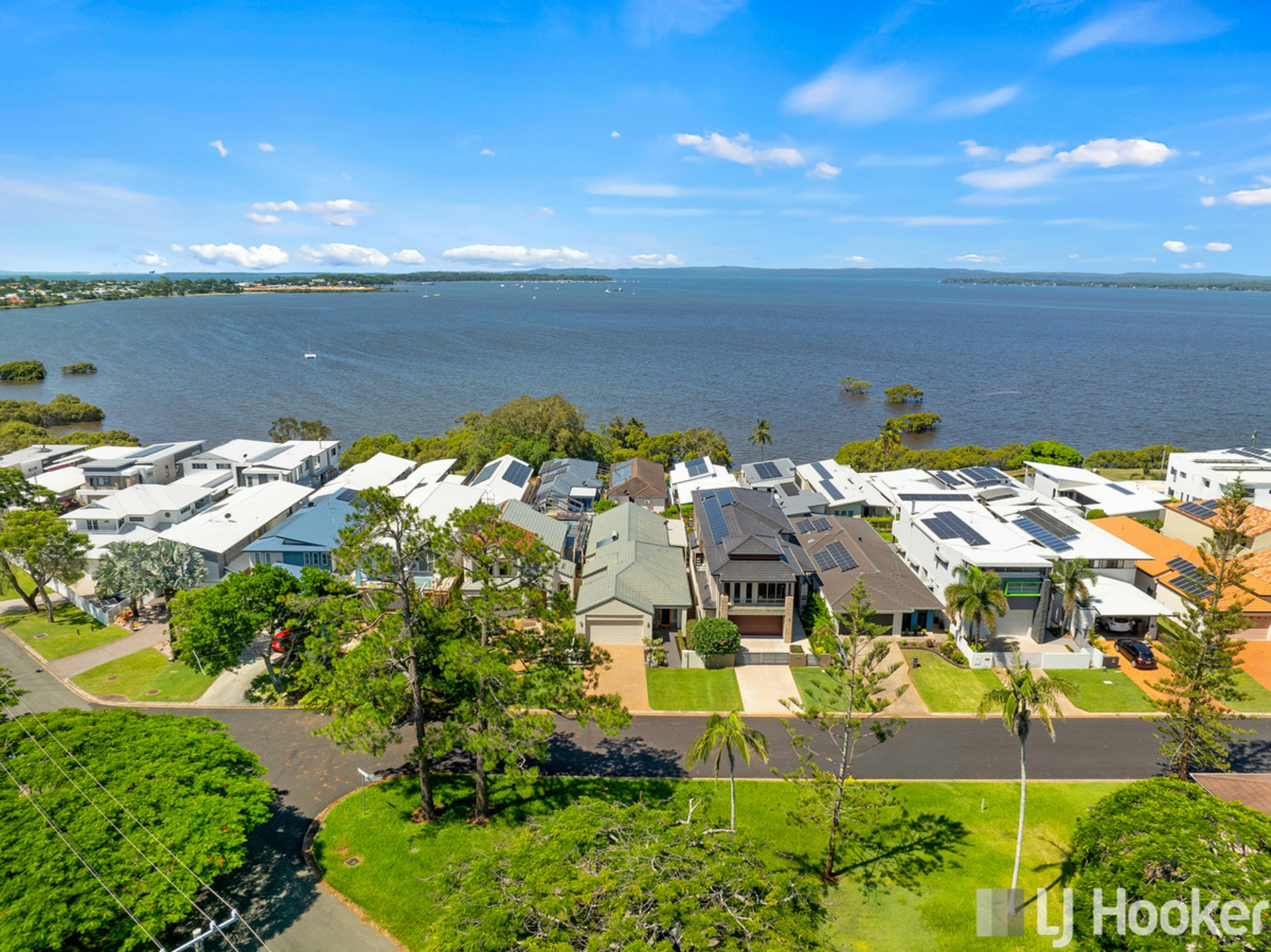 8 Gray Street, REDLAND BAY