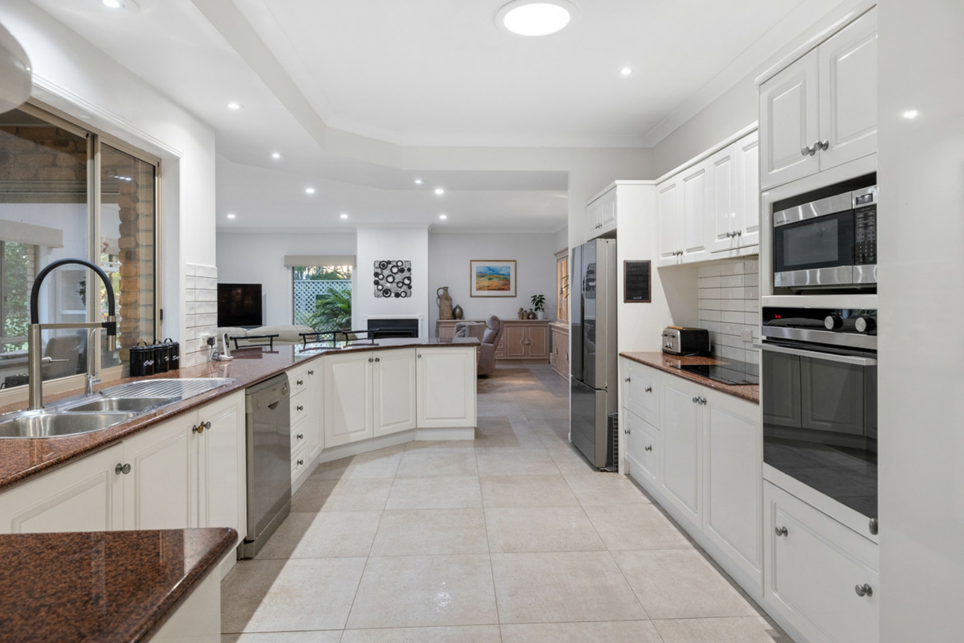 27 Mahogany Street, CAPALABA