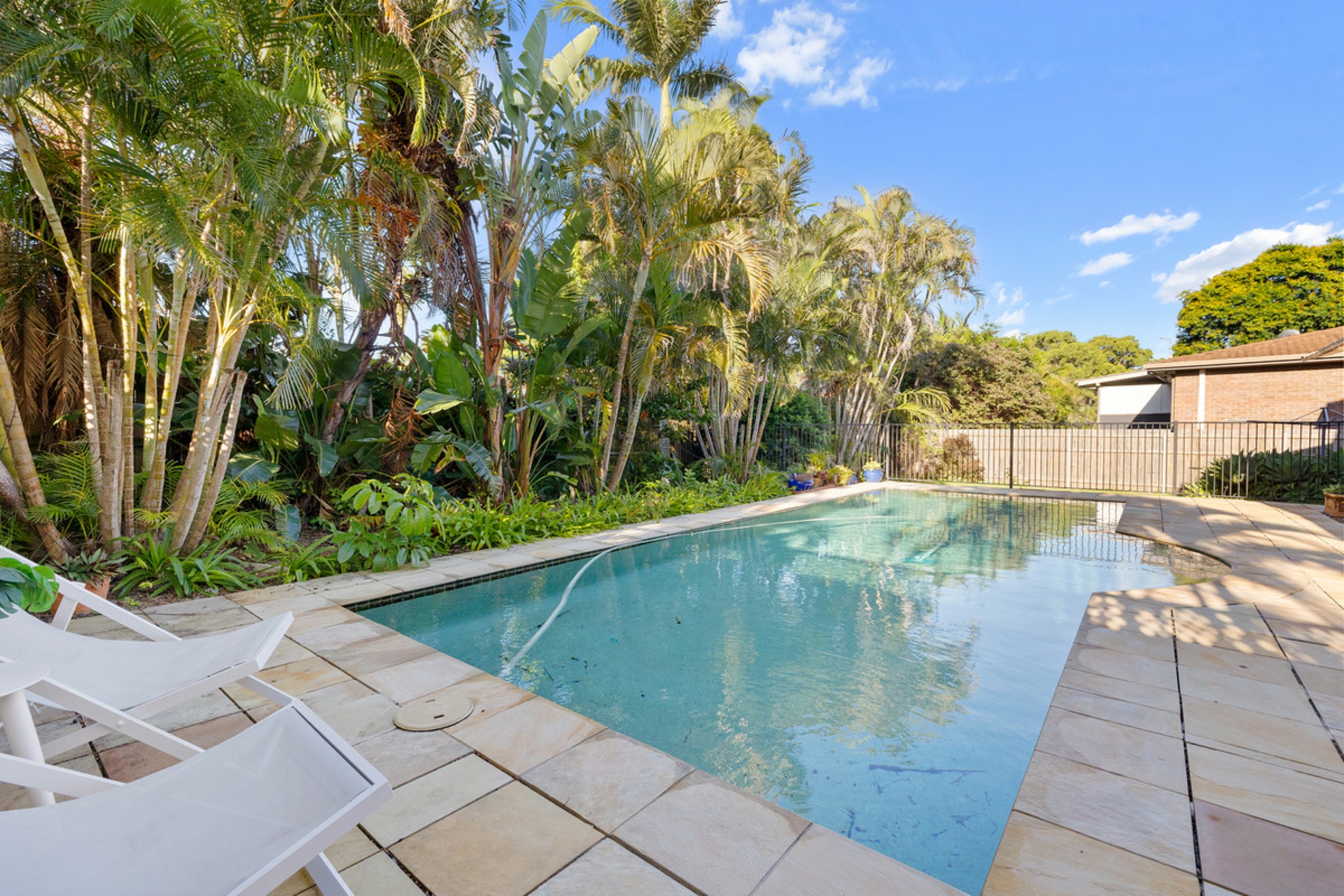 10 Waterford Crescent, ORMISTON