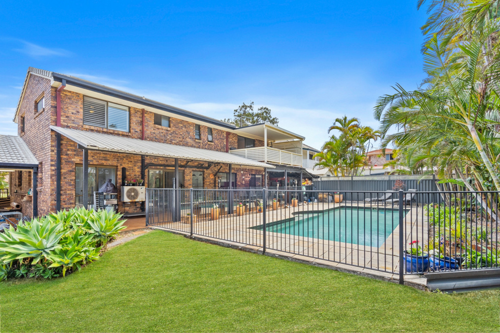 10 Waterford Crescent, ORMISTON