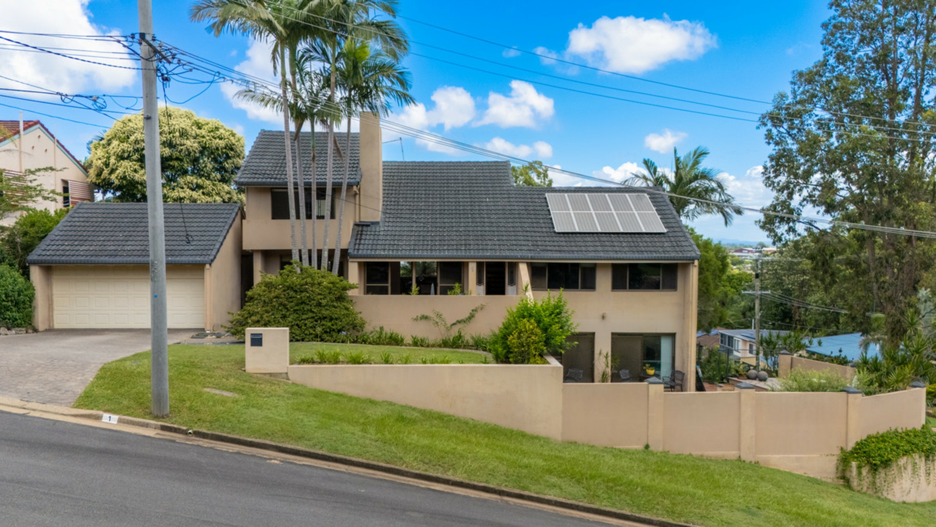 16 Arafura Street, UPPER MOUNT GRAVATT