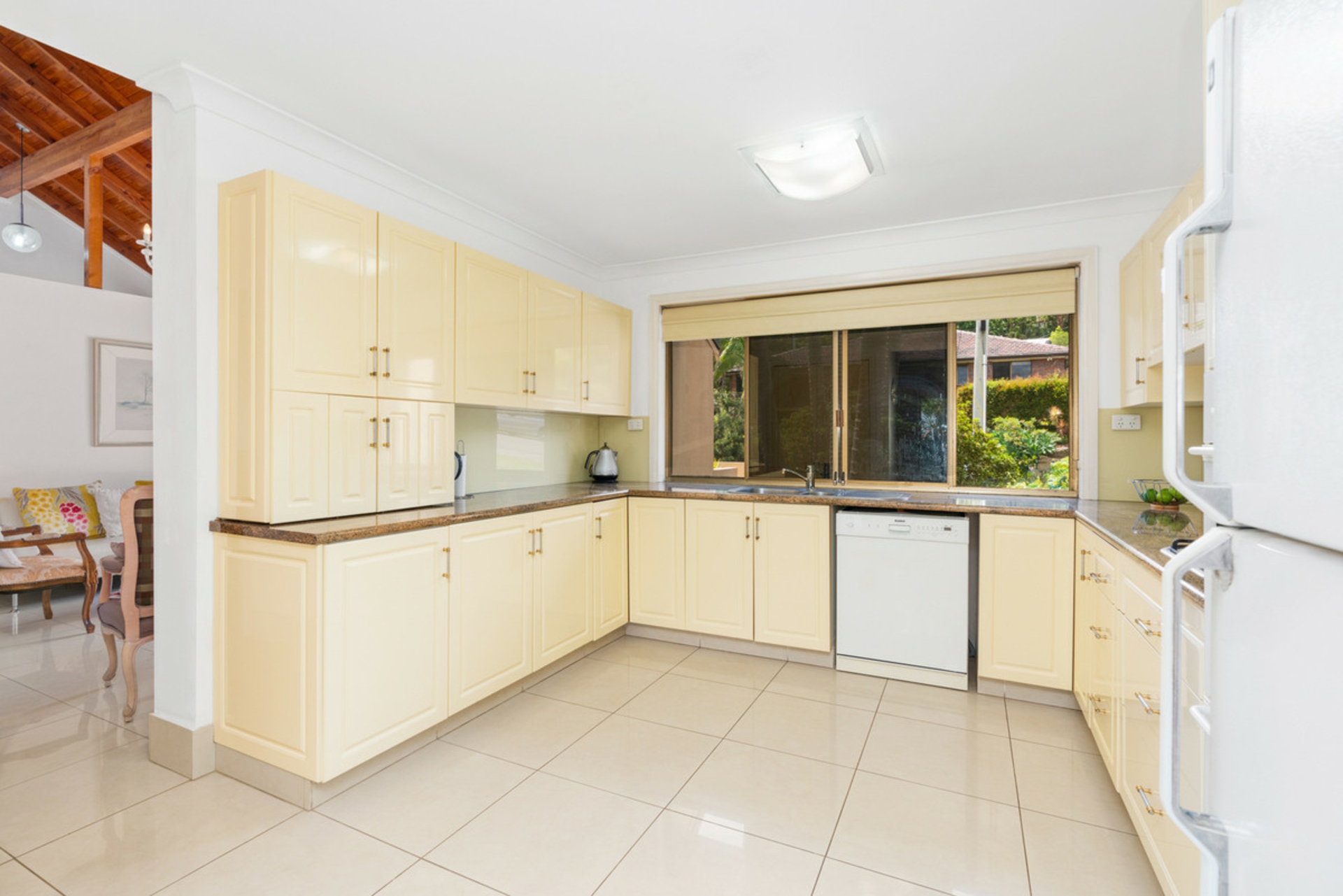 16 Arafura Street, UPPER MOUNT GRAVATT