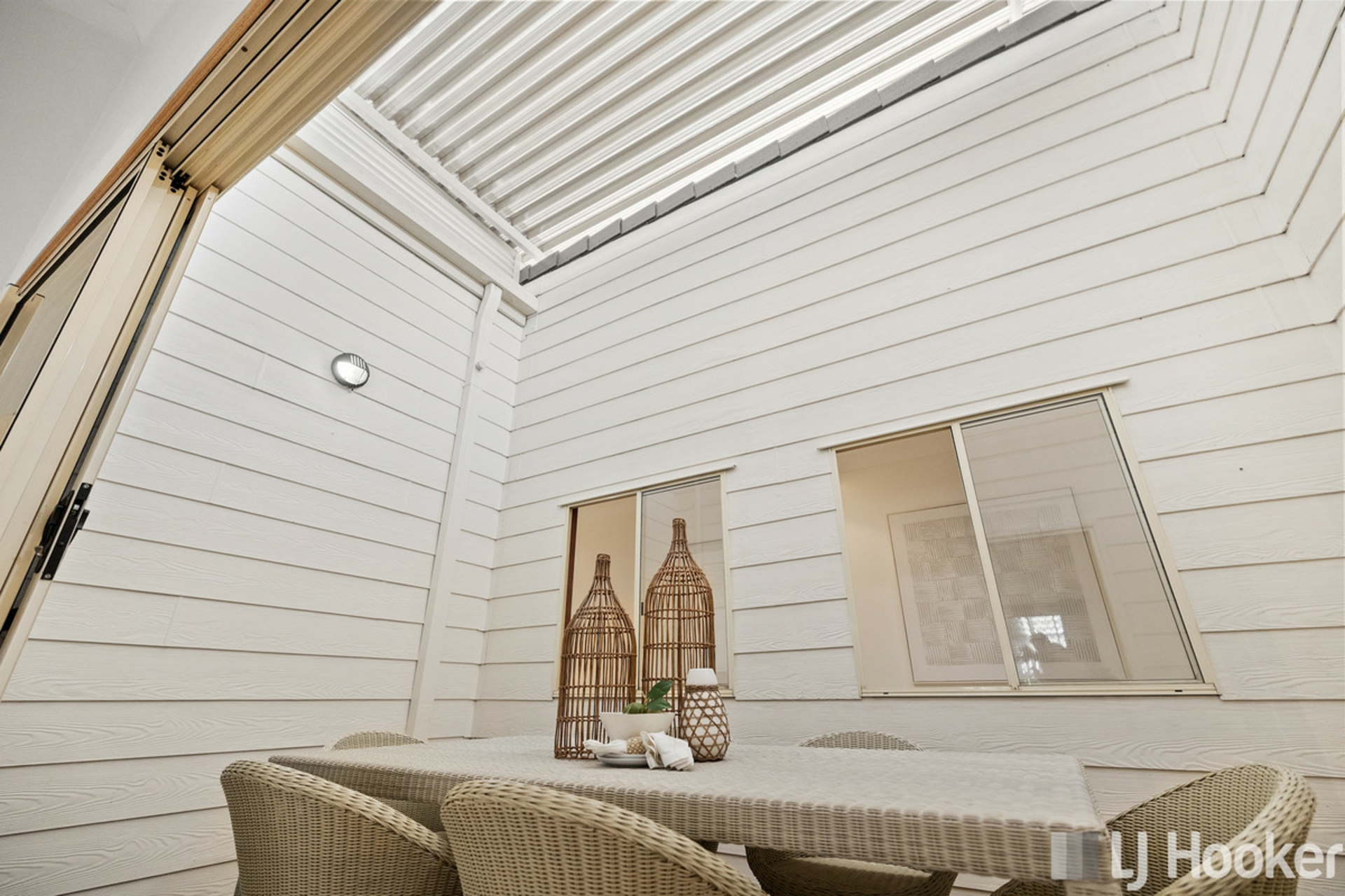 17 Carl Jung Court, VICTORIA POINT