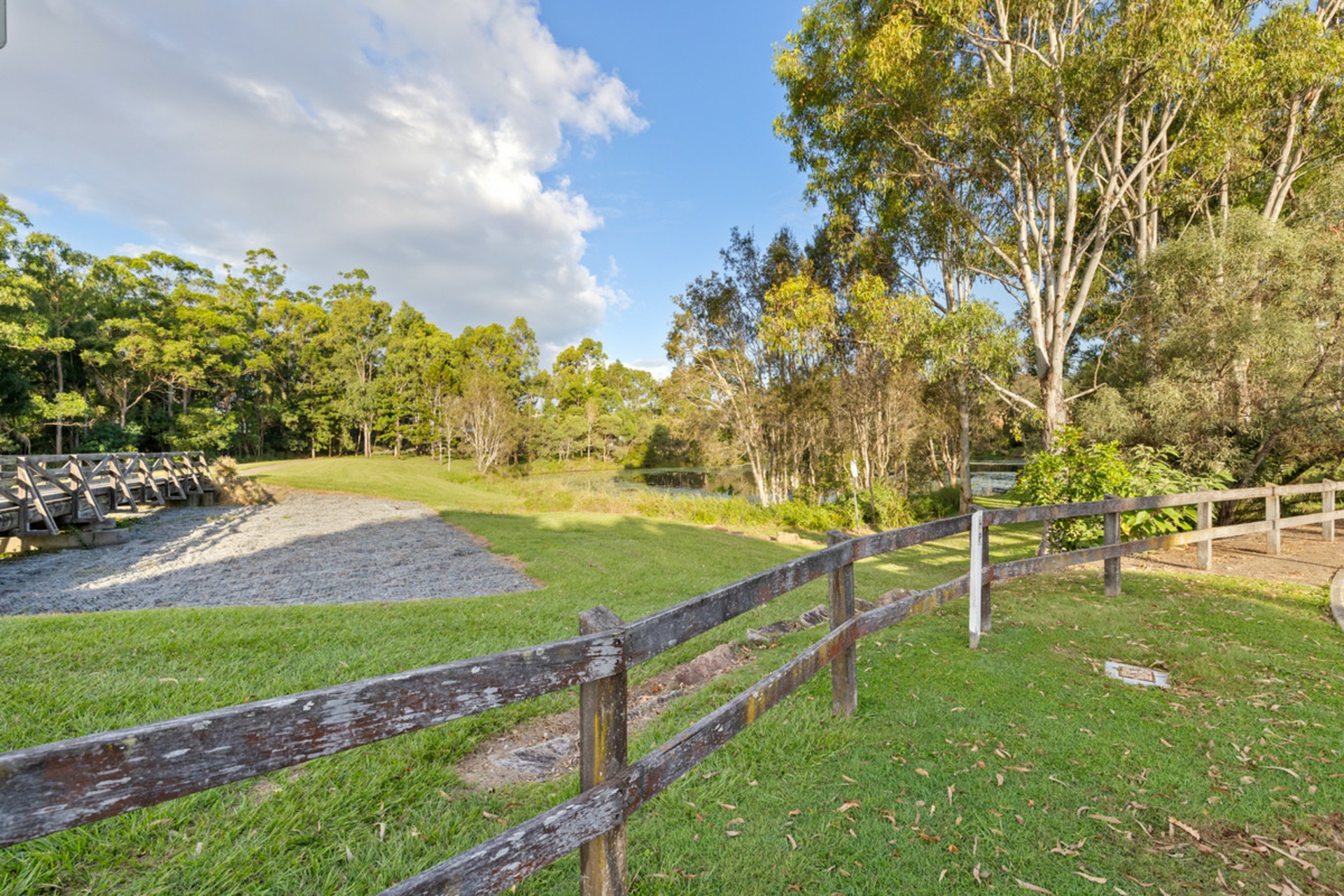 7 Cliff Close, WAKERLEY