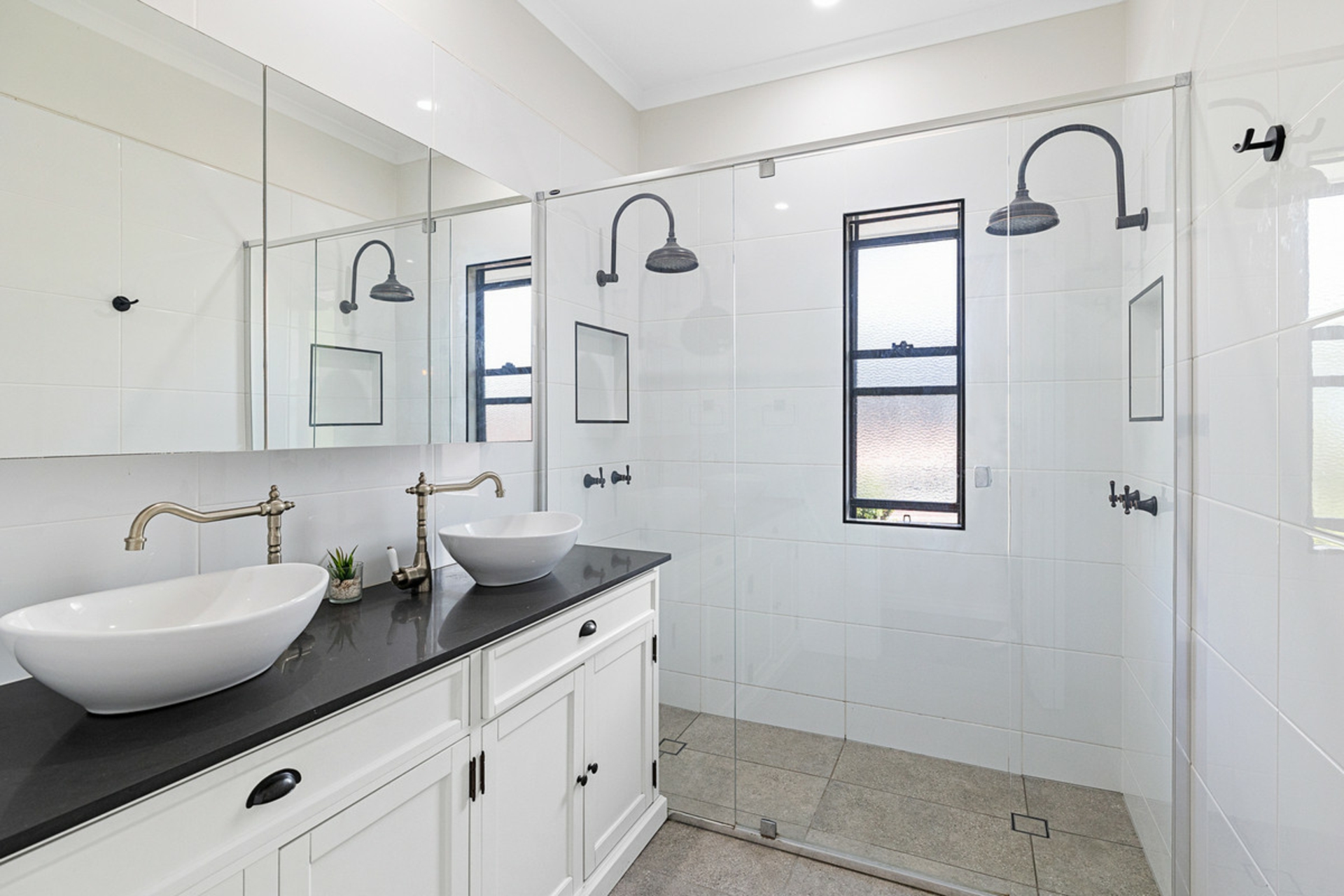 57 Broadwater Road, MOUNT GRAVATT EAST