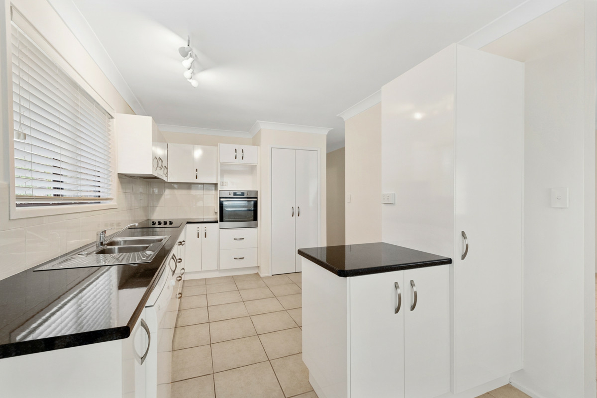 1 Coolong Street, CAPALABA