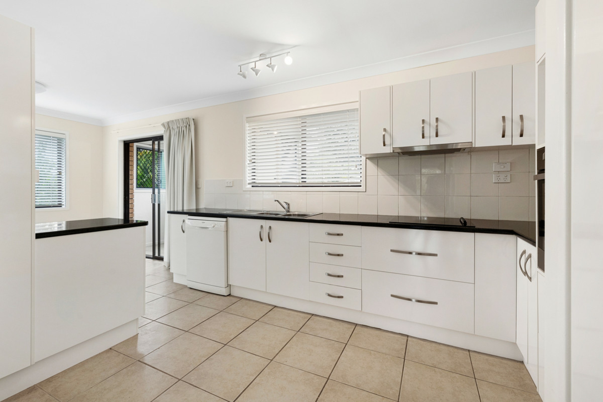 1 Coolong Street, CAPALABA