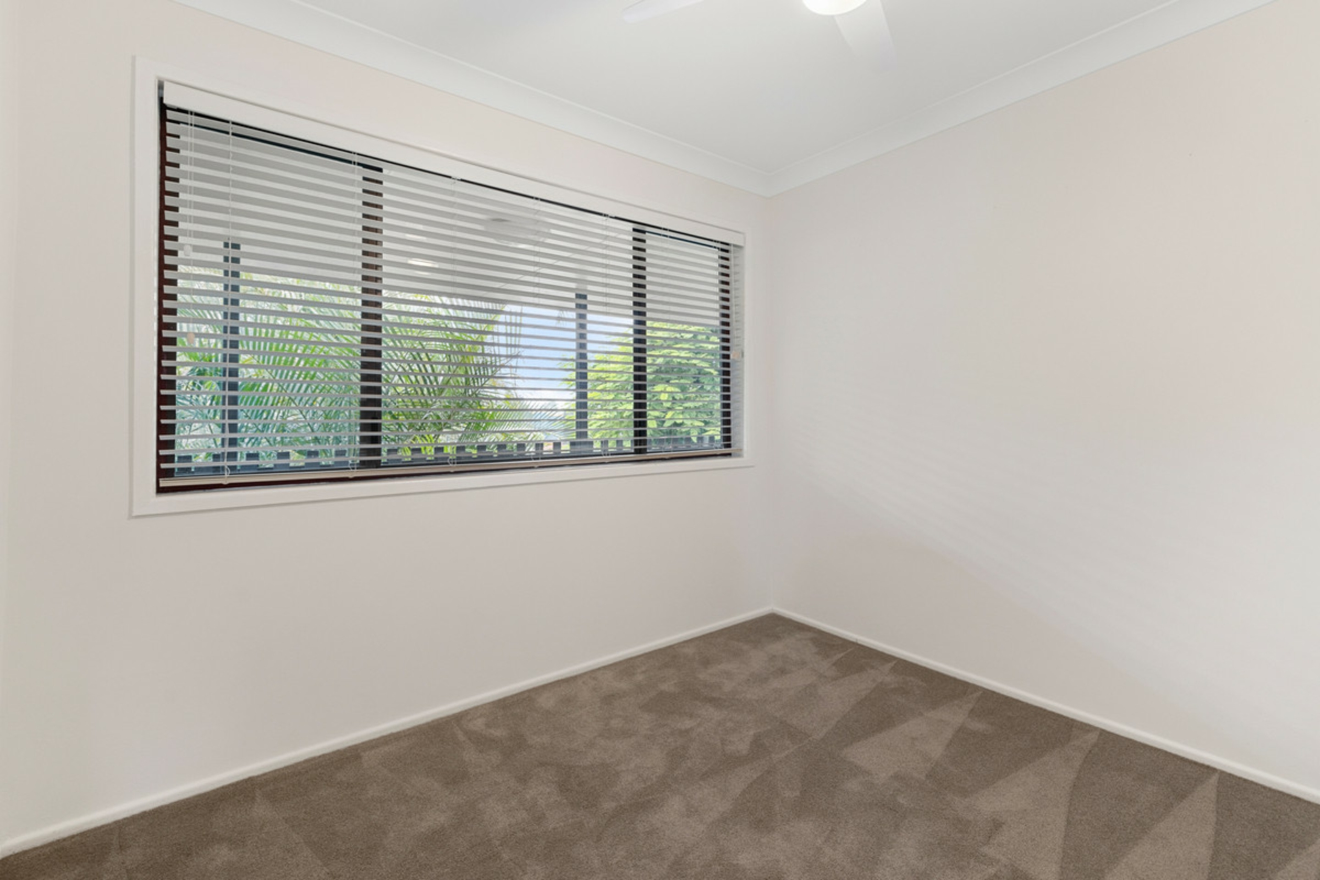 1 Coolong Street, CAPALABA