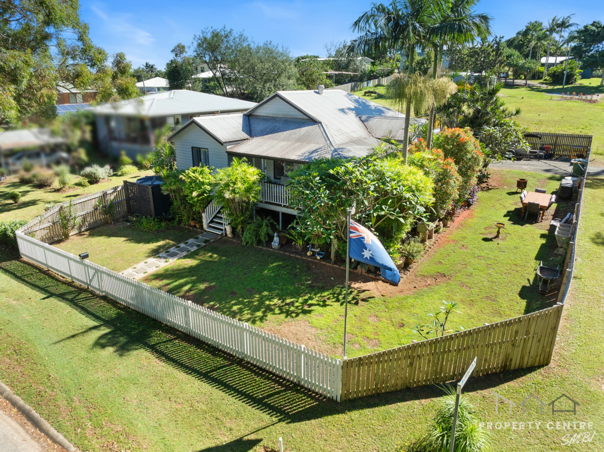 11 Waratah Street, RUSSELL ISLAND