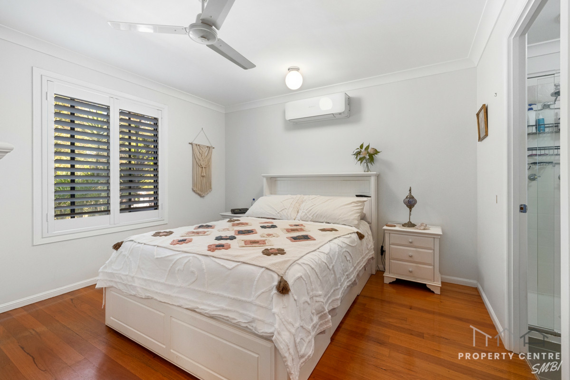 11 Waratah Street, RUSSELL ISLAND