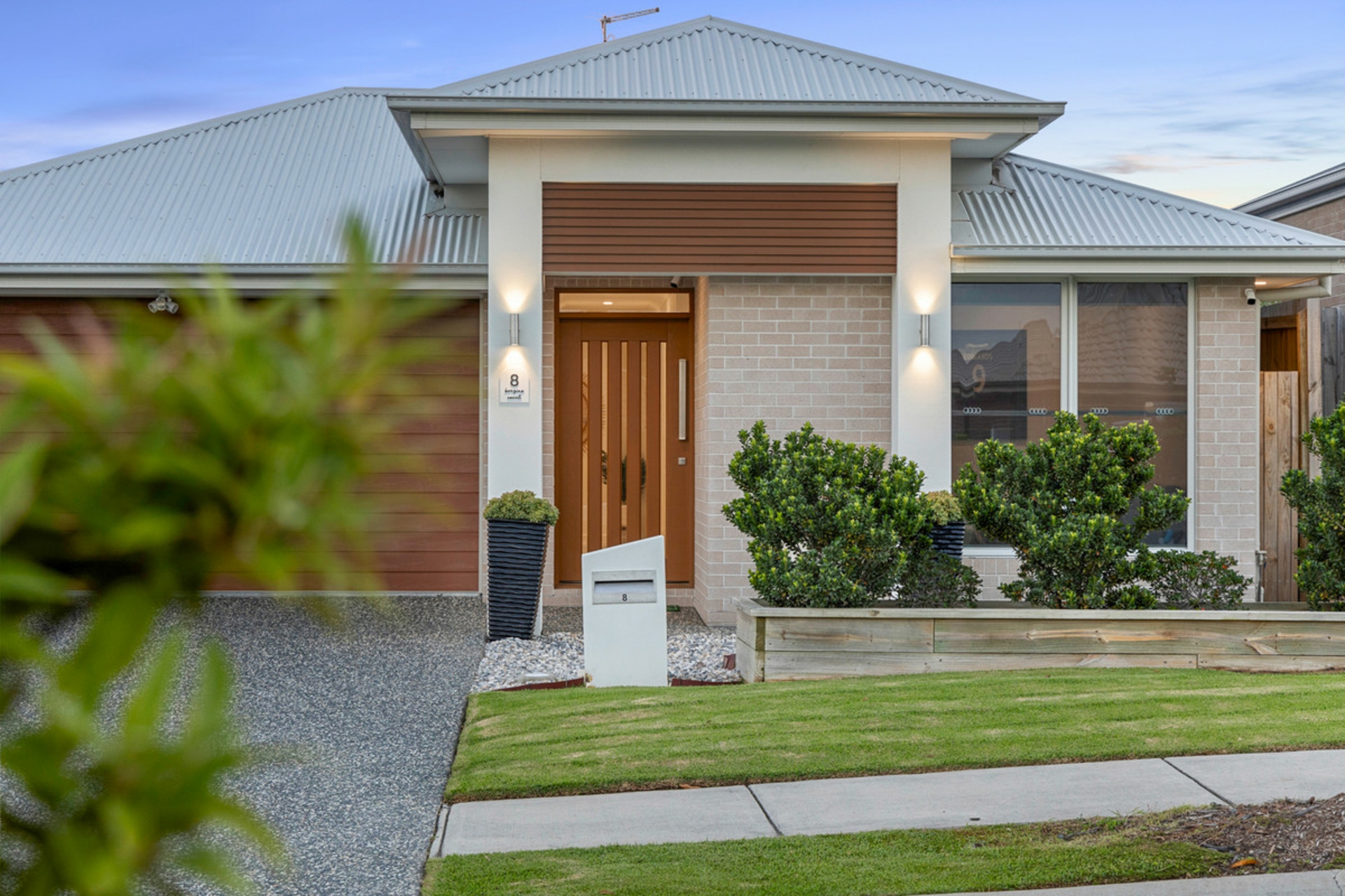 8 Berzins Court, BAHRS SCRUB