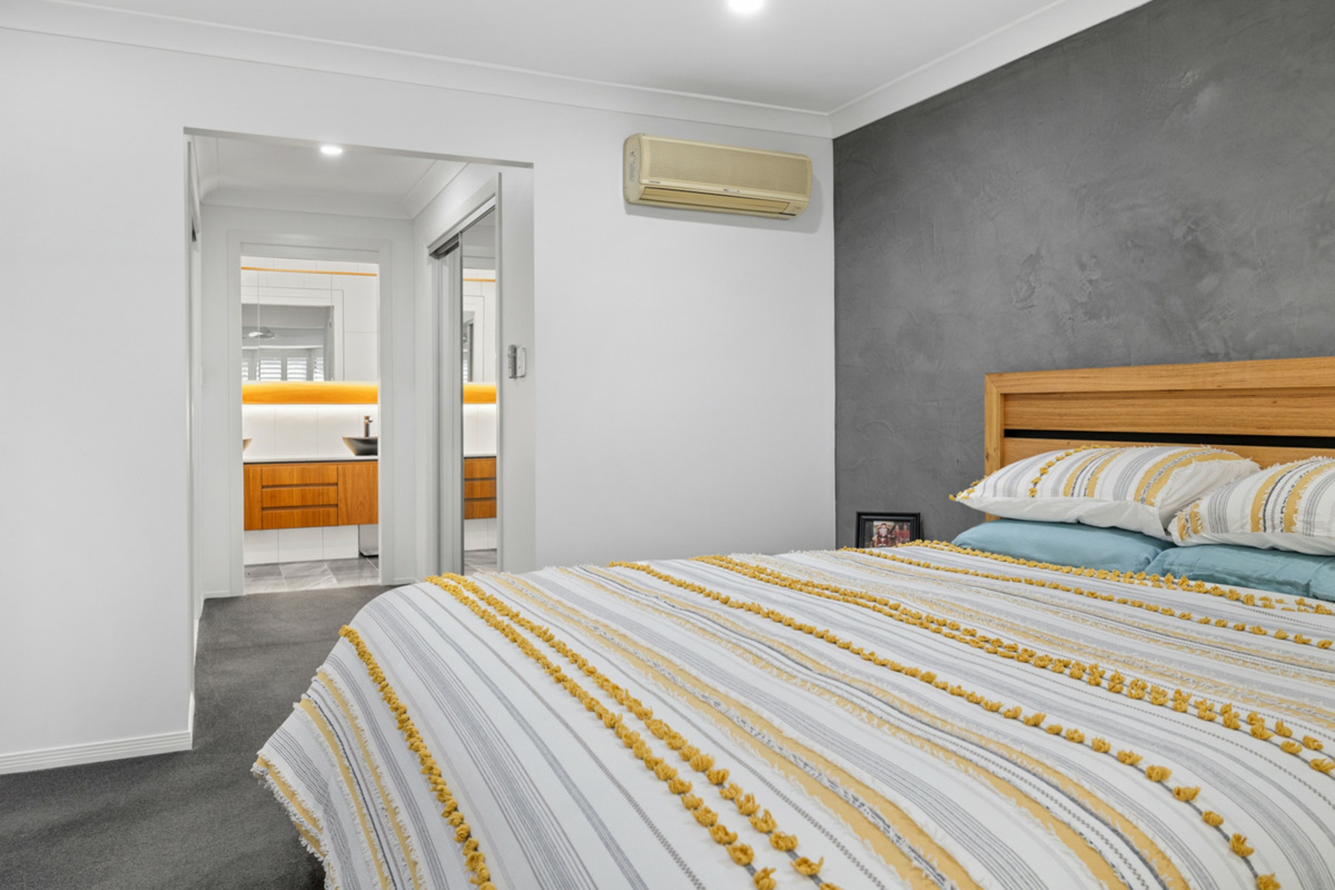 9 Brampton Close, REDLAND BAY