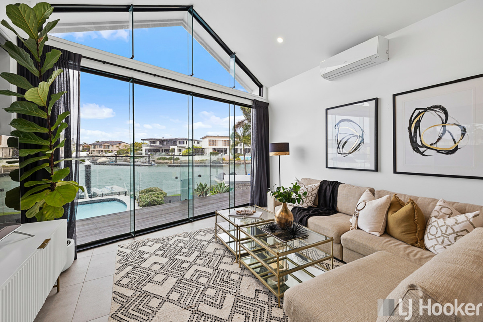 34 Piermont Place, RABY BAY
