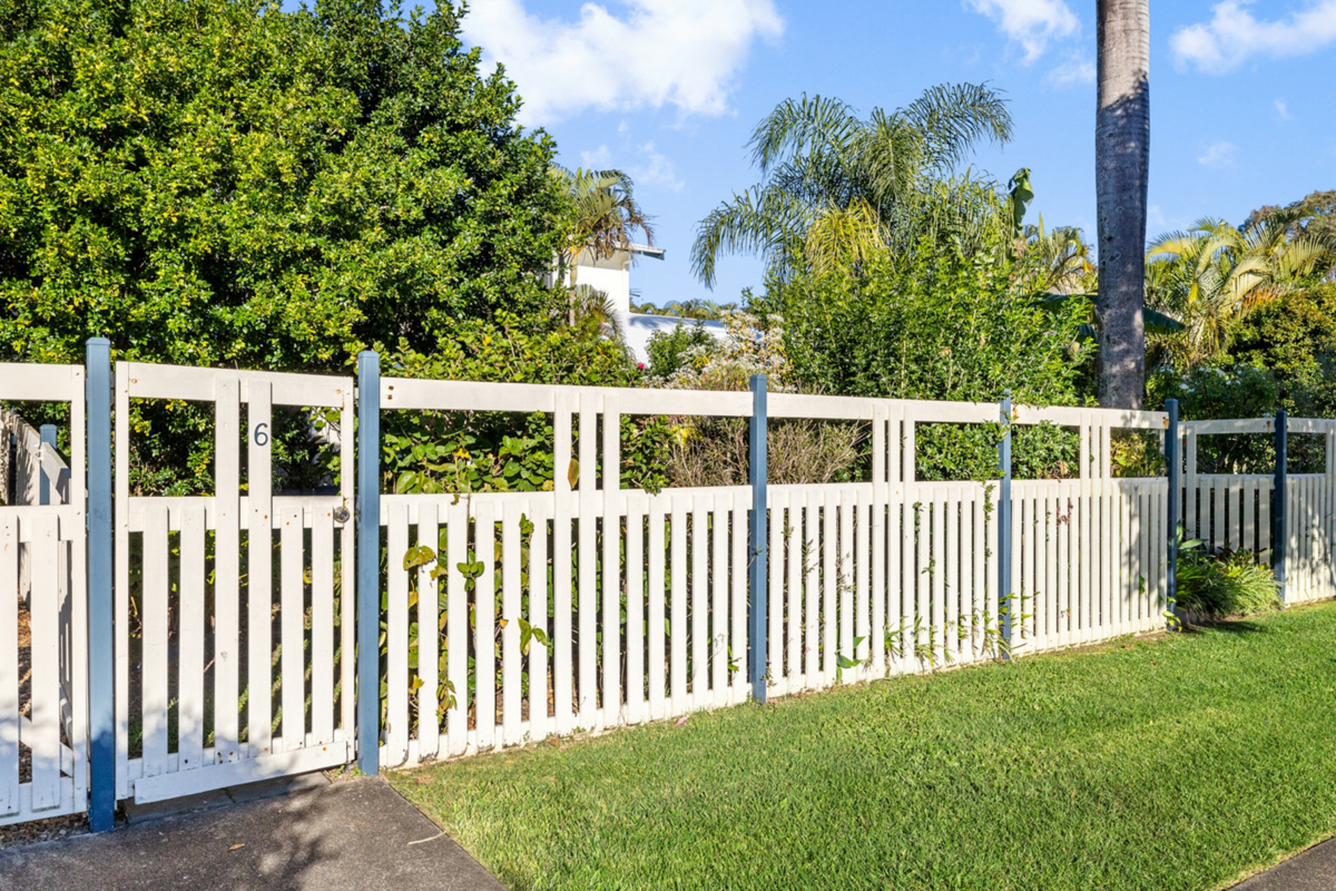 6/14-22 Mary Pleasant Drive, BIRKDALE